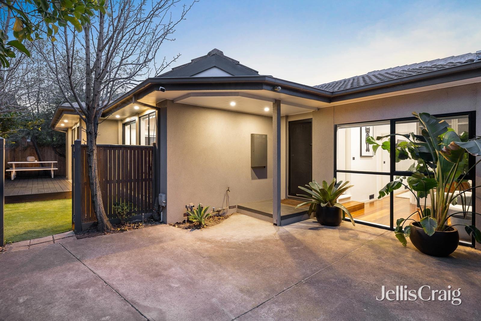 2/13 Lilac Street, Bentleigh East image 12