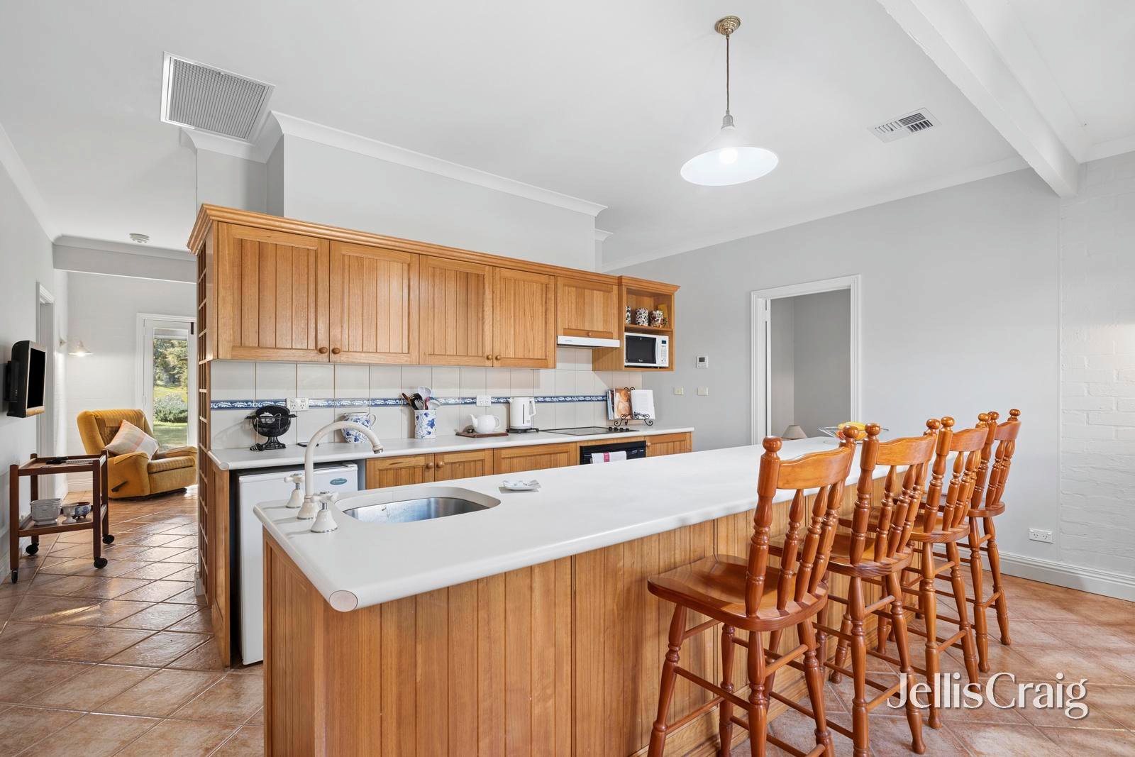 213 Mia Mia Road, Newstead image 5