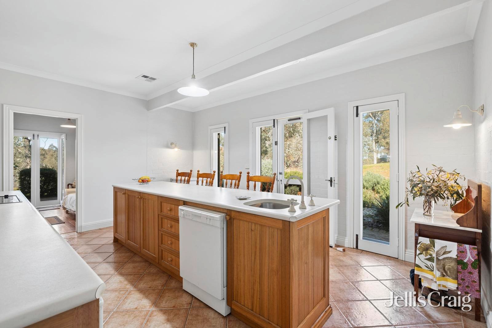 213 Mia Mia Road, Newstead image 6