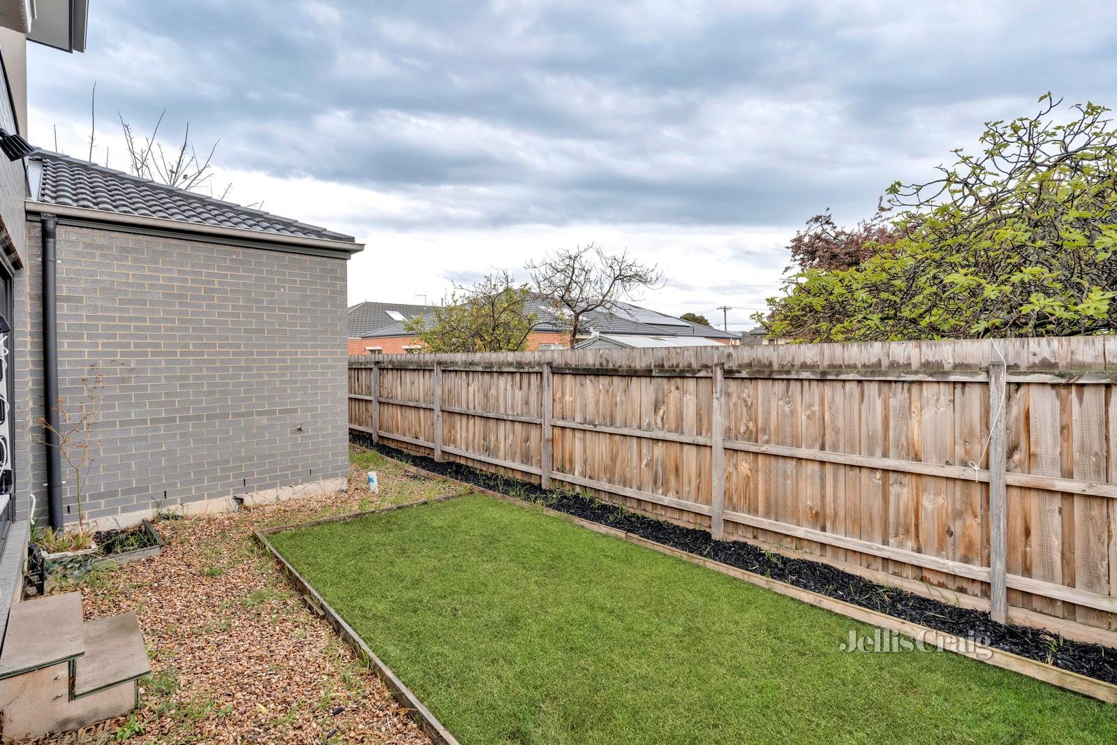 2/13 Miller Street, Fawkner image 11