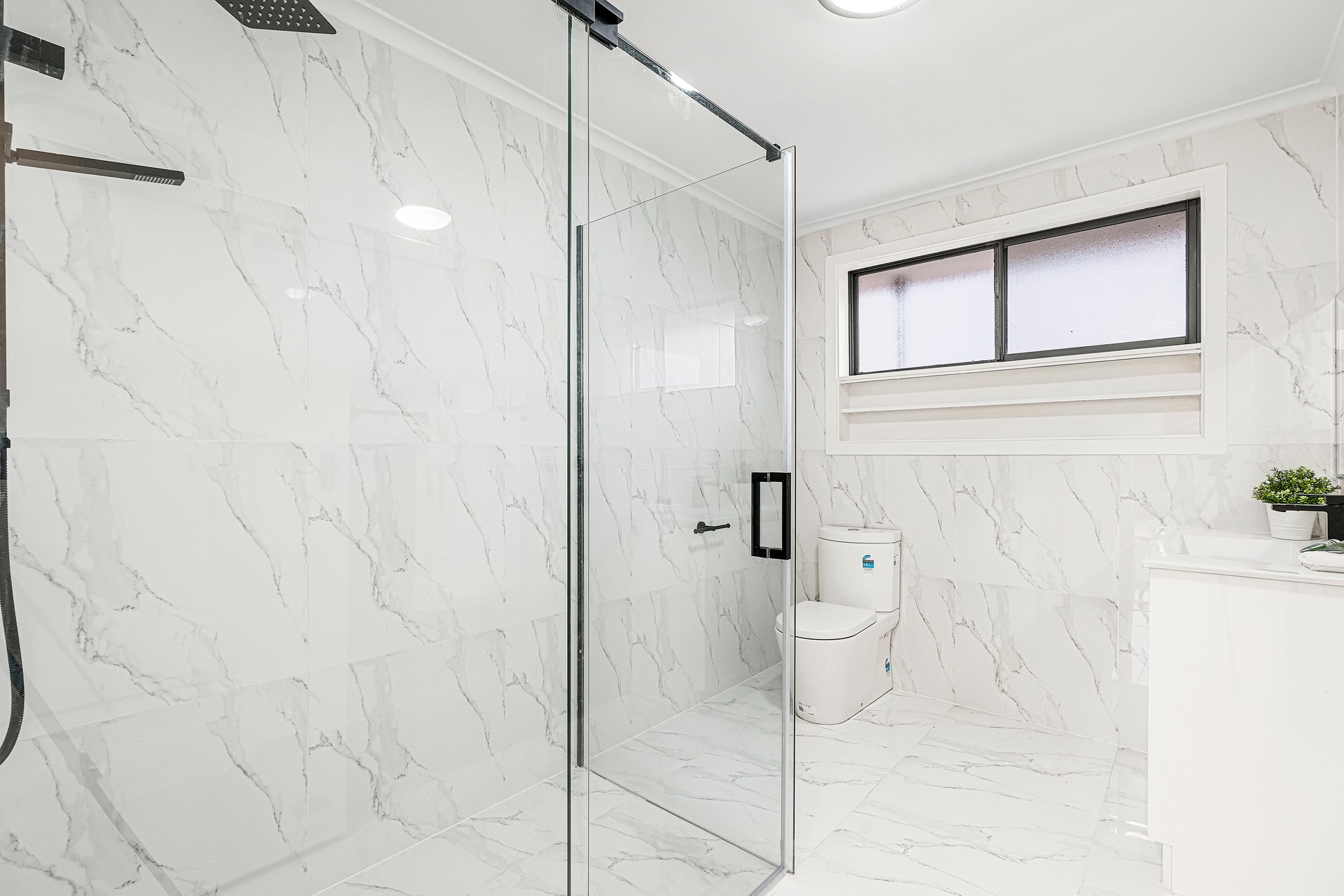 2/13 Oakes Avenue, Clayton South image 9