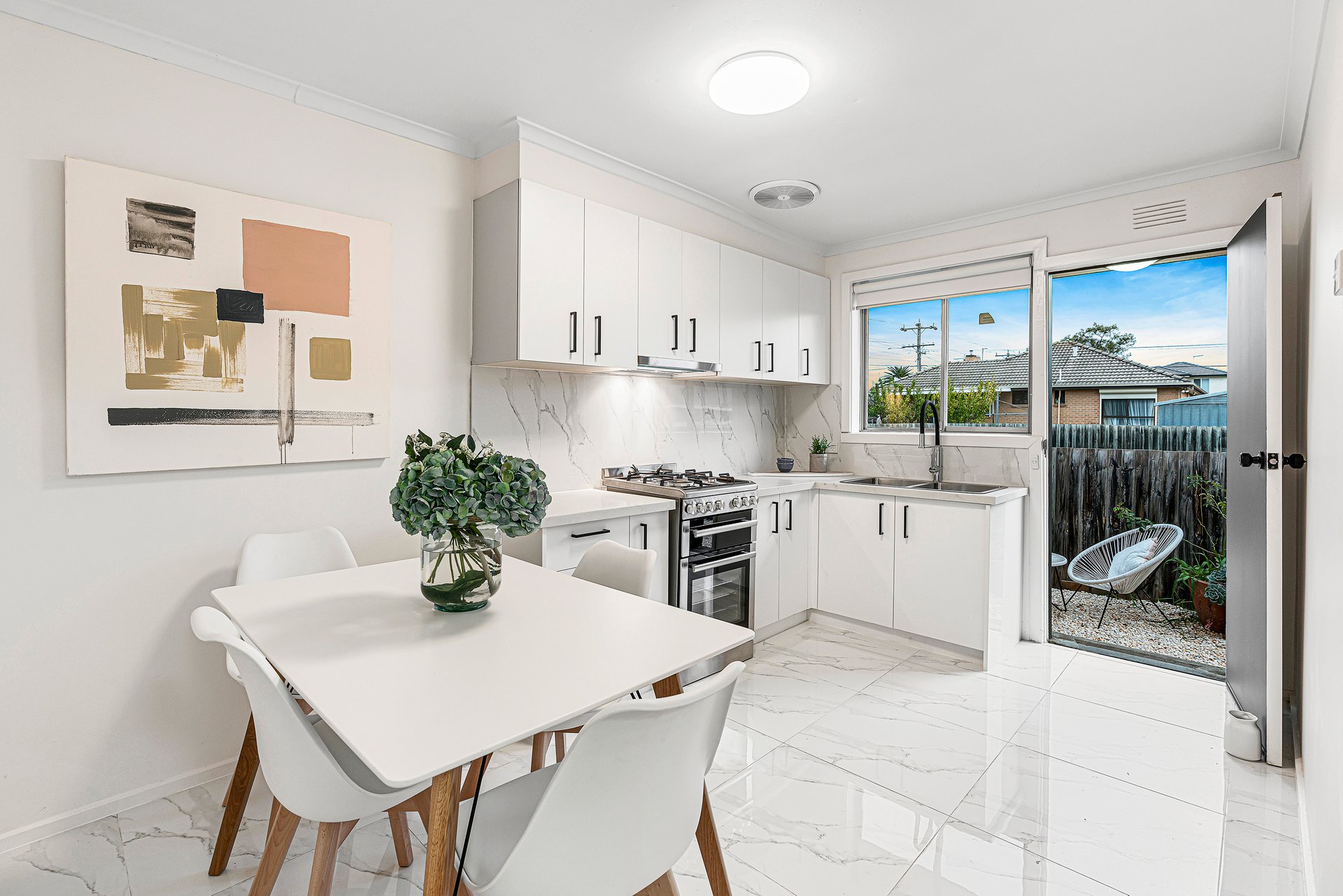 2/13 Oakes Avenue, Clayton South image 5