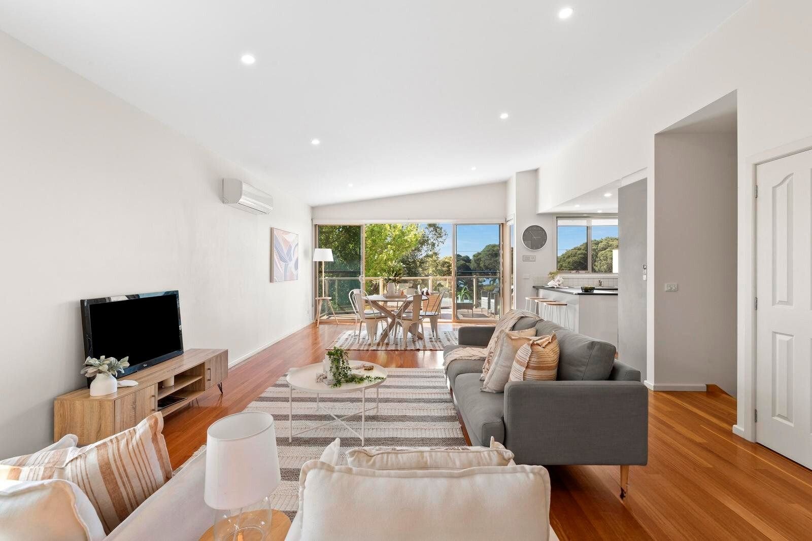 Property Gallery Thumbnail 3
