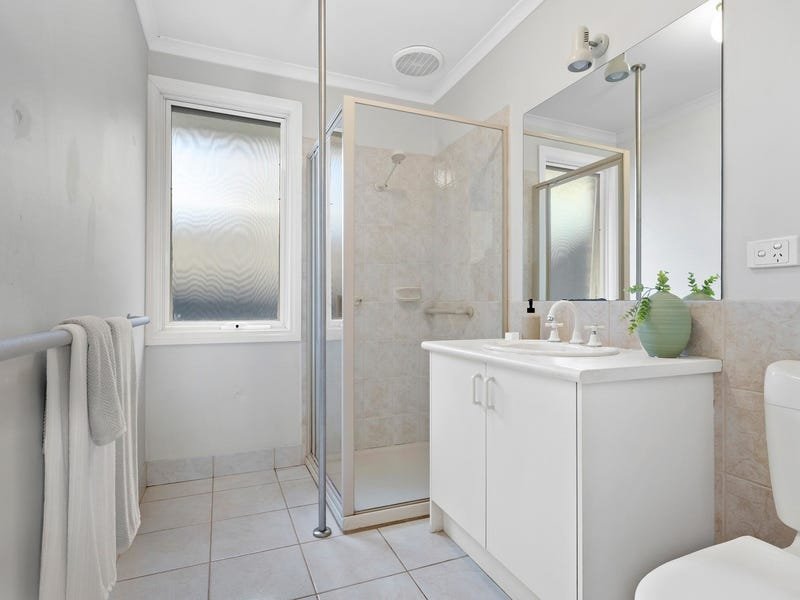 2/13 Rowan Street, Croydon image 6