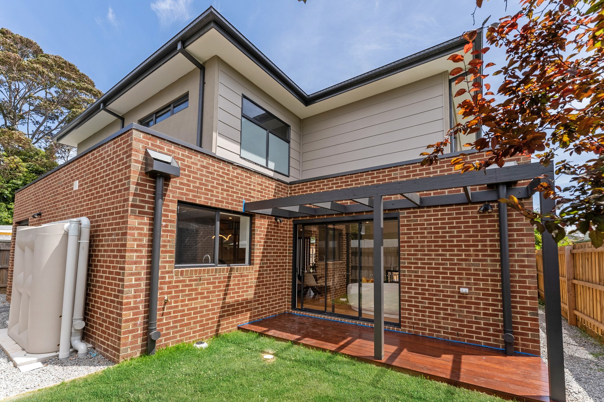 2/13 Selwyn Street, Blackburn image 14