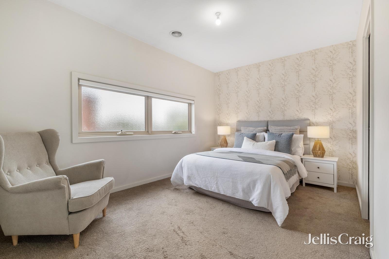 2/13 Stephenson Street, Springvale image 3