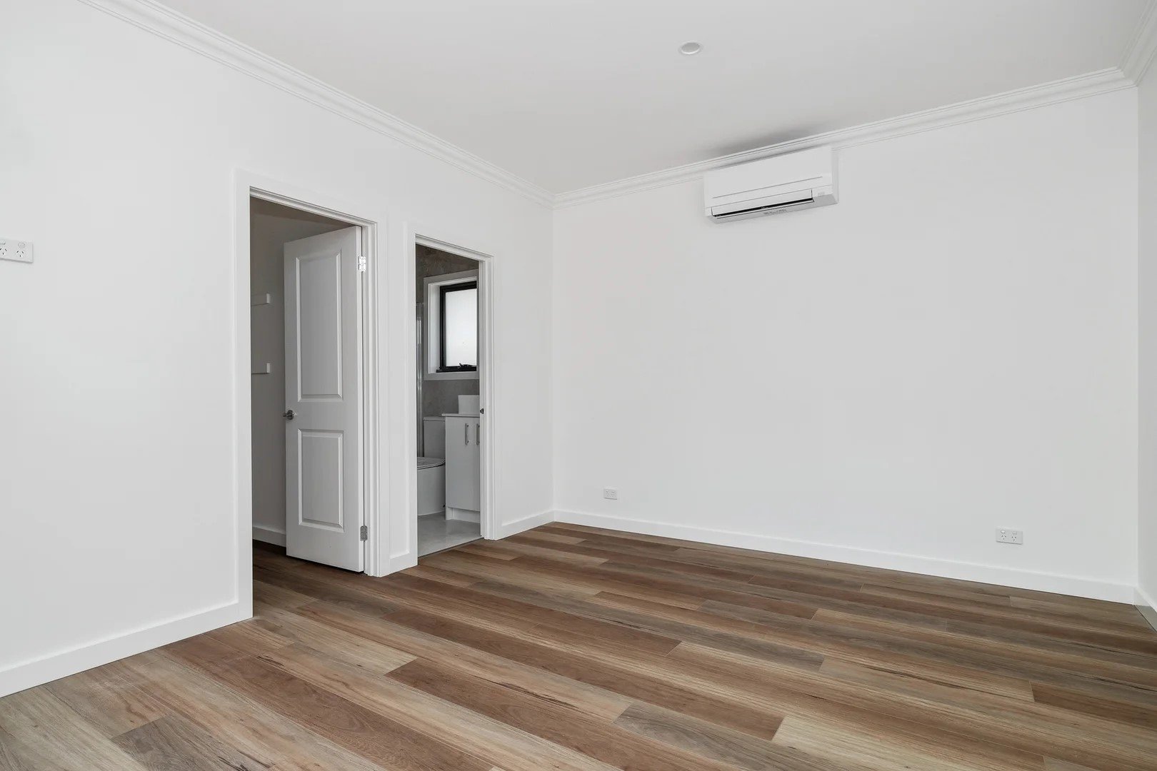 2/13 Stoda Street, Heathmont image 5