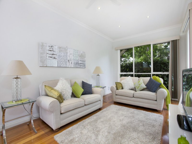 2/13 Sunbeam Avenue, Ringwood East image 2