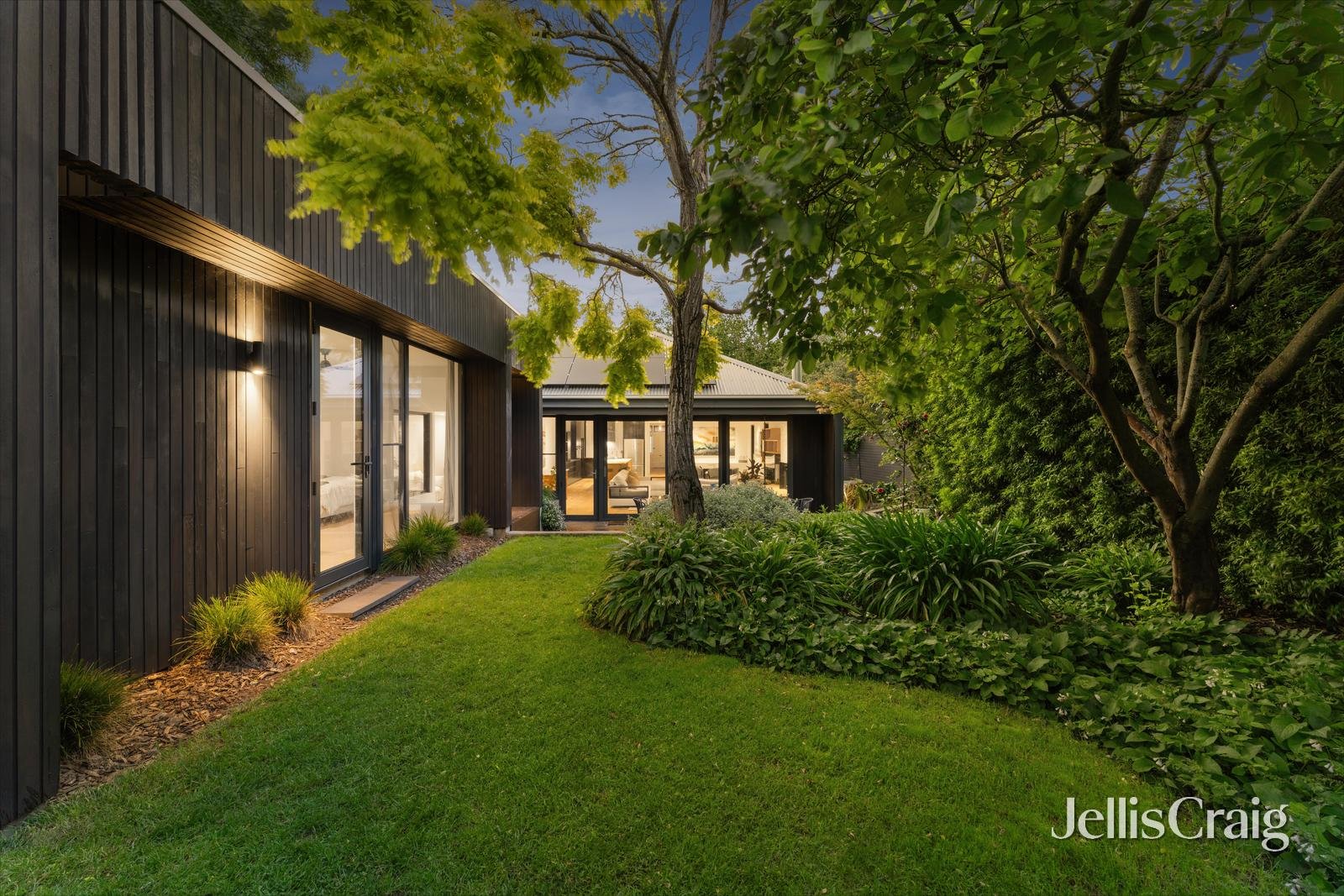 213 Talbot Street South, Ballarat Central image 8