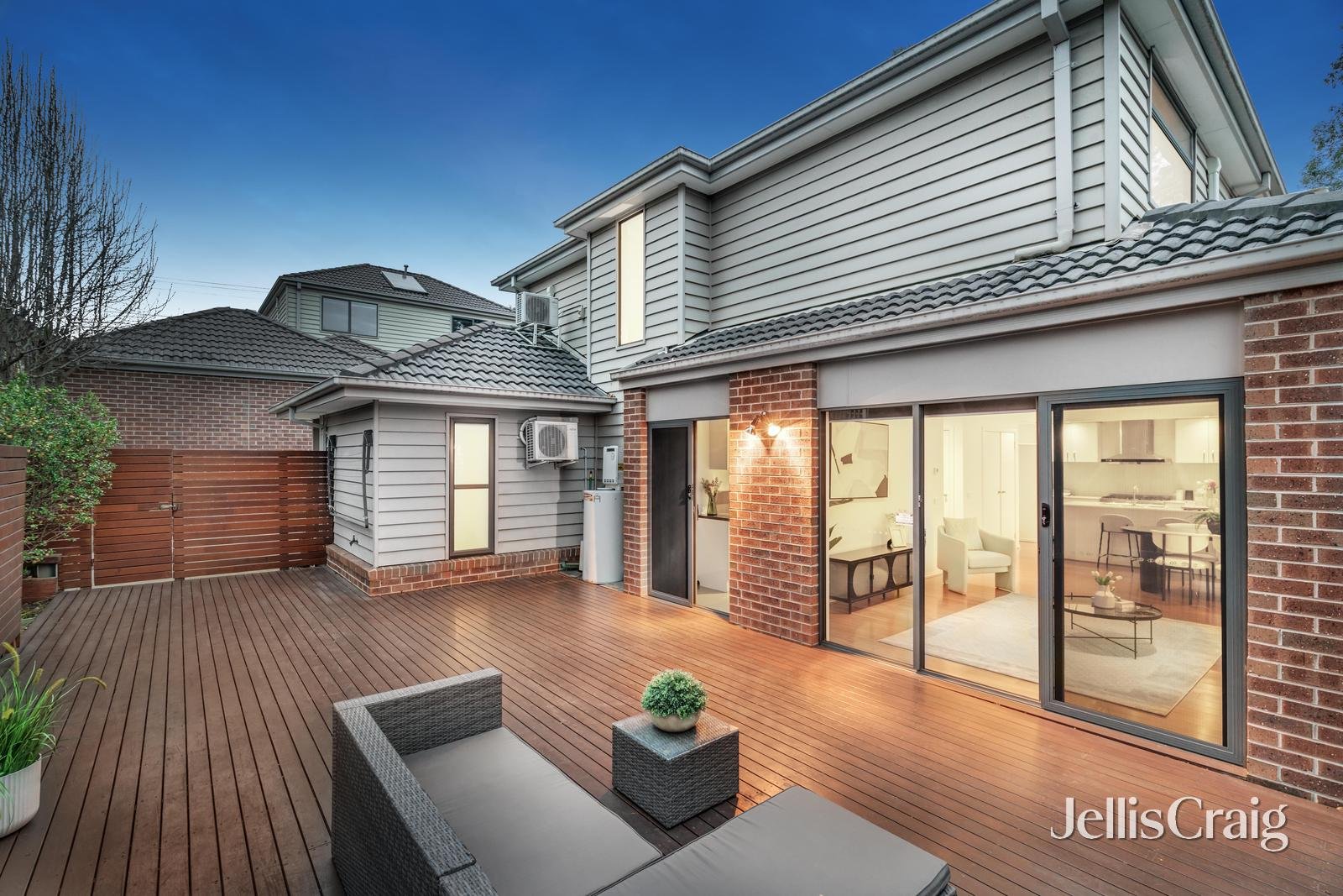 2/13 White Street, Mount Waverley image 11