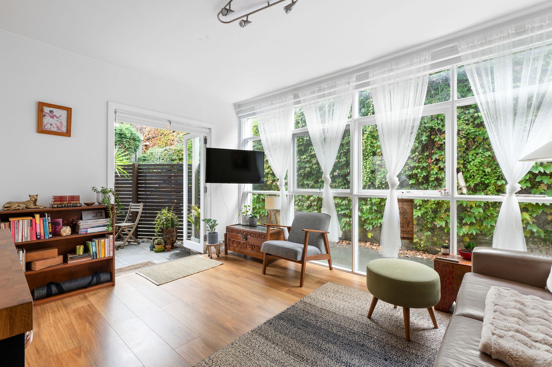 2/13 Young Street, Albert&nbsp;Park image 6
