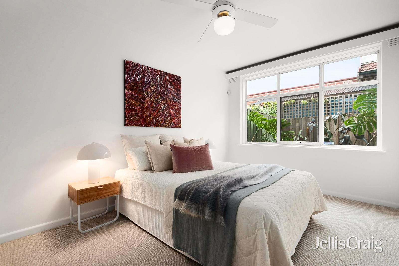 2/130 Mitford Street, Elwood image 4