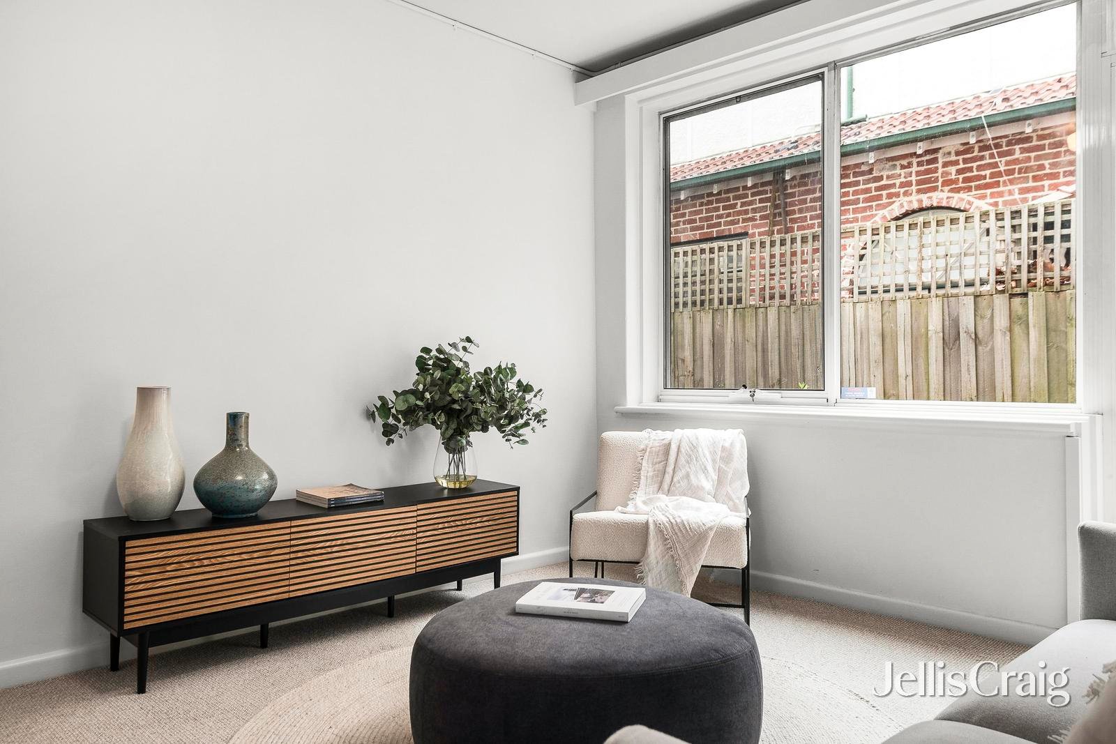 2/130 Mitford Street, Elwood image 9