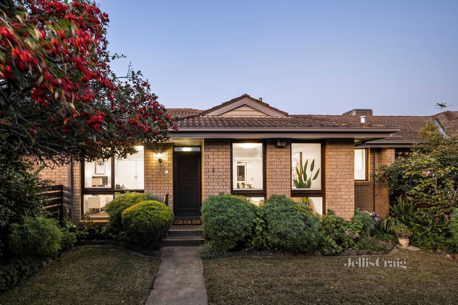 2/1316 Glen Huntly Road, Carnegie image 1