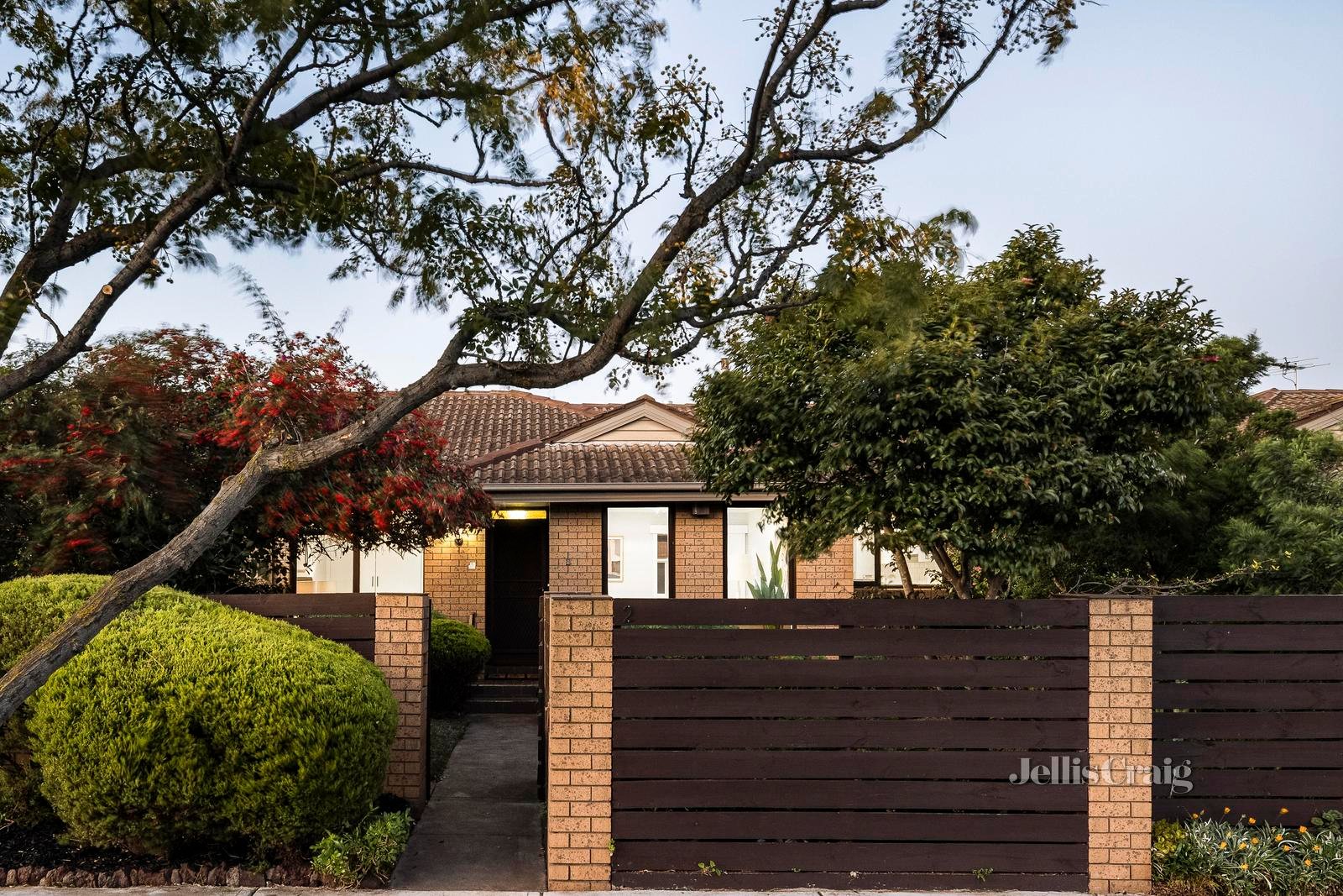 2/1316 Glen Huntly Road, Carnegie image 2