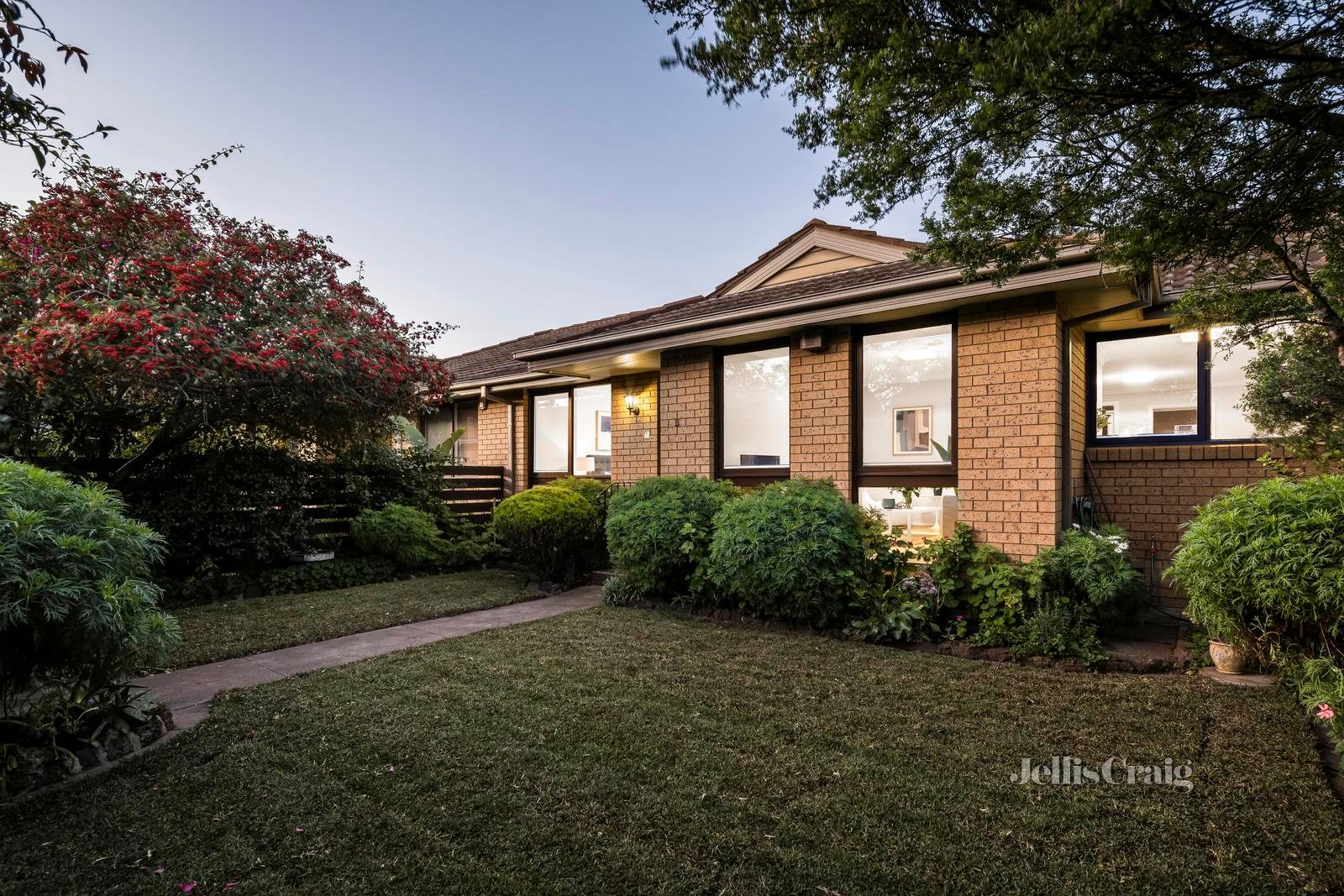 2/1316 Glen Huntly Road, Carnegie image 3