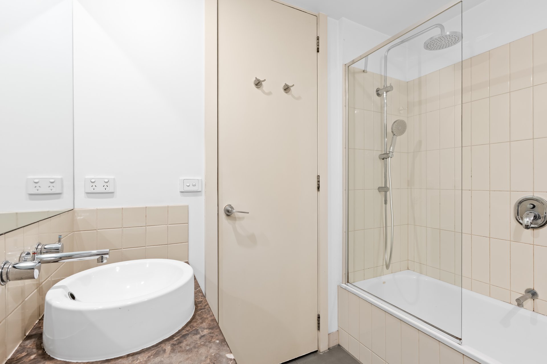 213/166 Rouse Street, Port Melbourne image 7