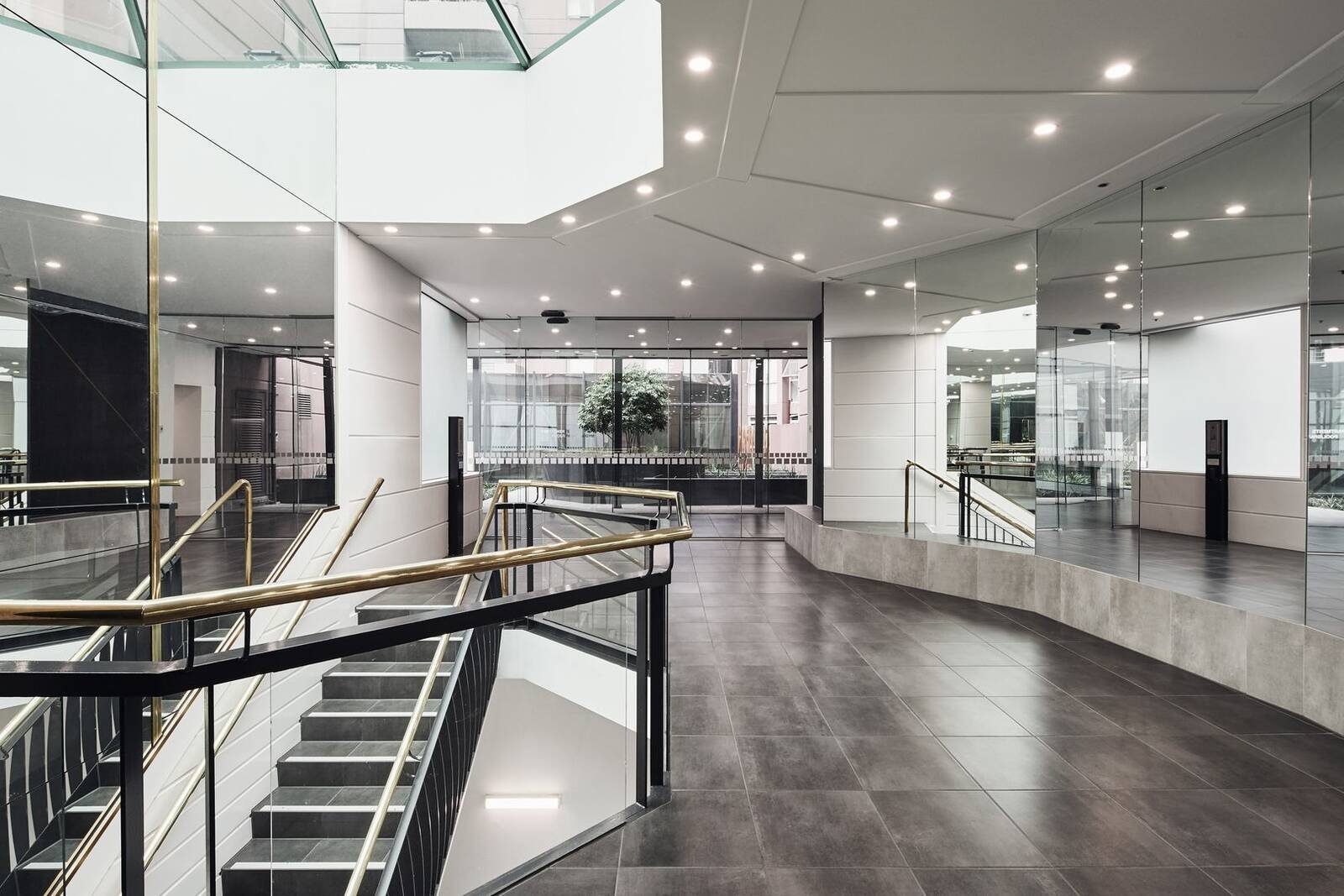 Property Gallery Thumbnail 14