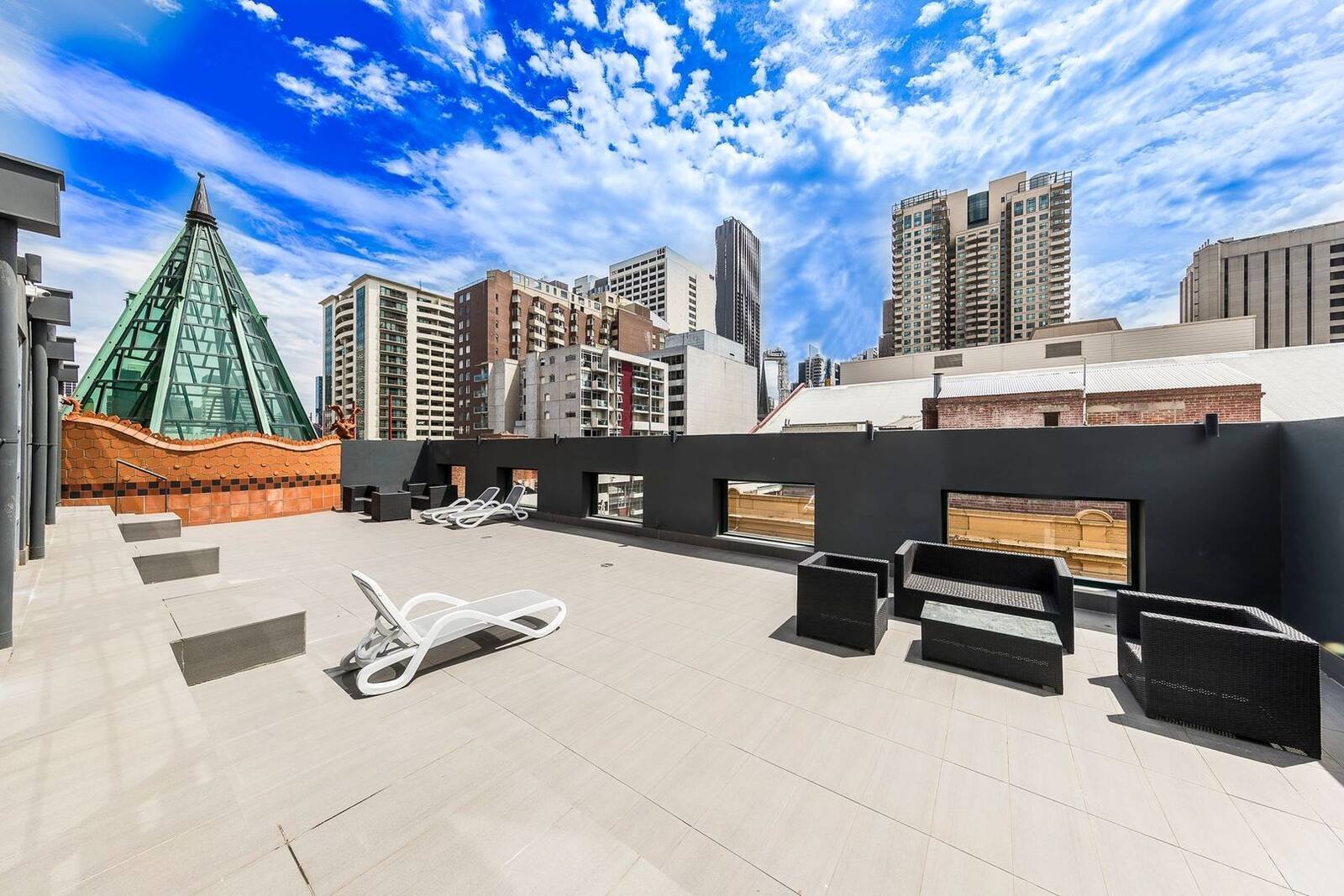 Property Gallery Thumbnail 16