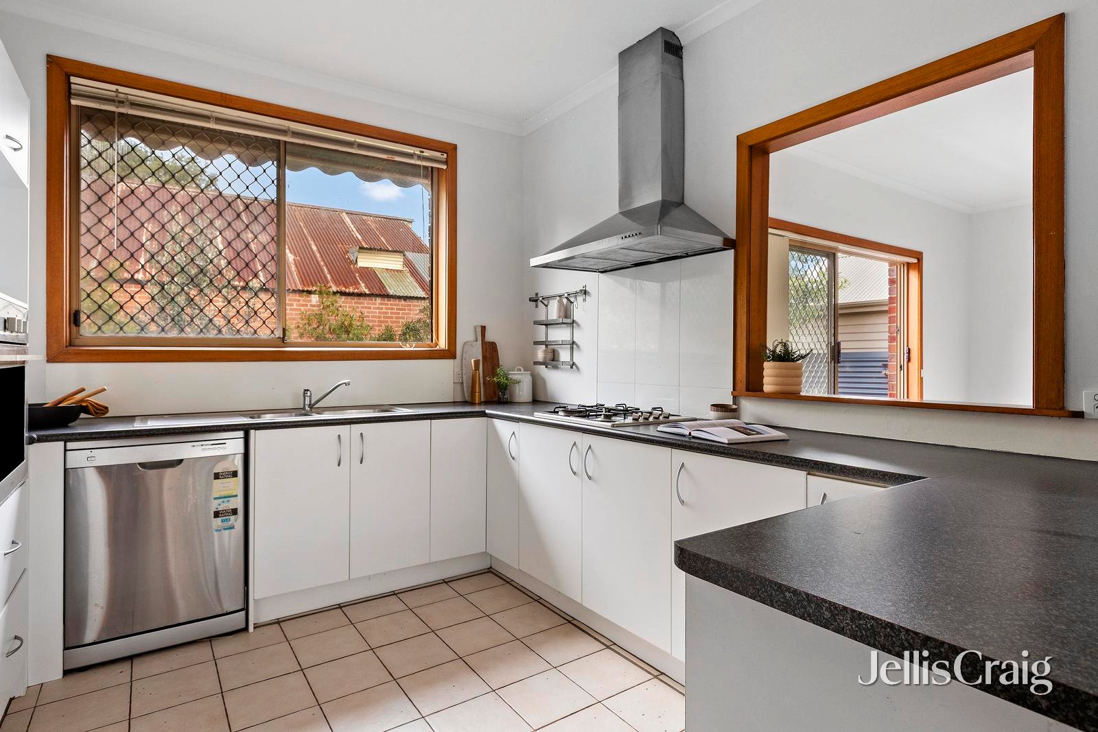 2/132 Epsom Road, Ascot&nbsp;Vale image 3