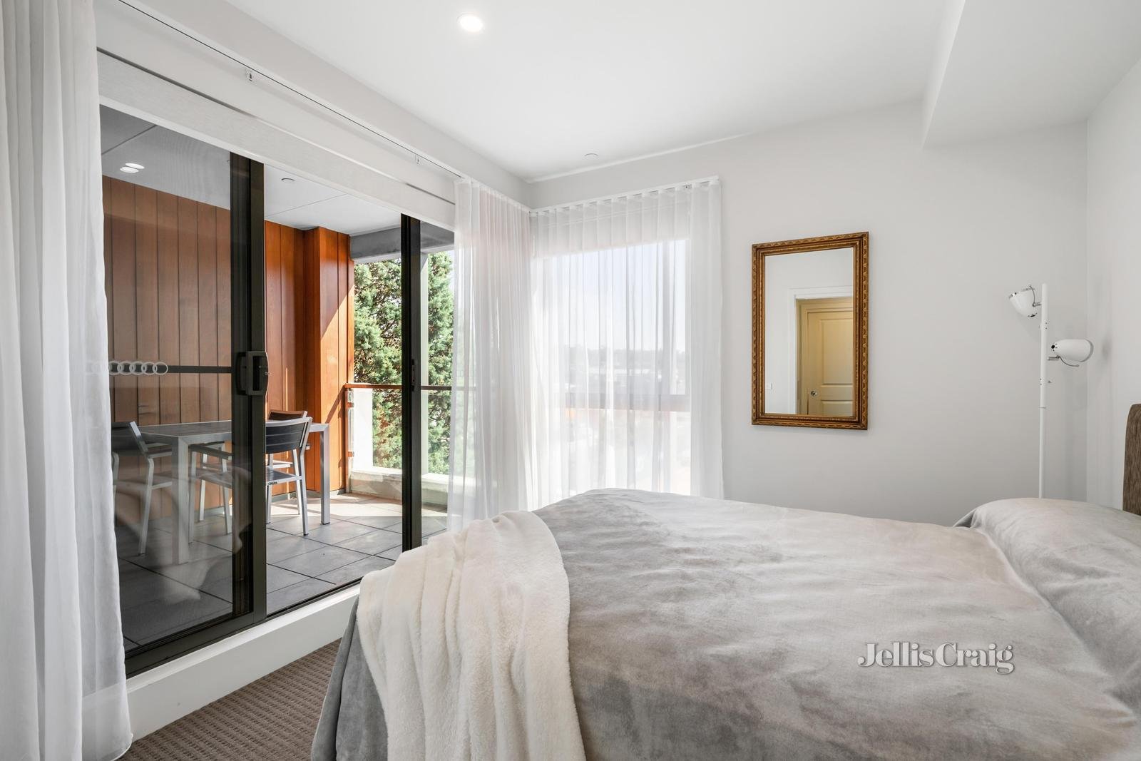 213/211 Mt Dandenong Road, Croydon image 5