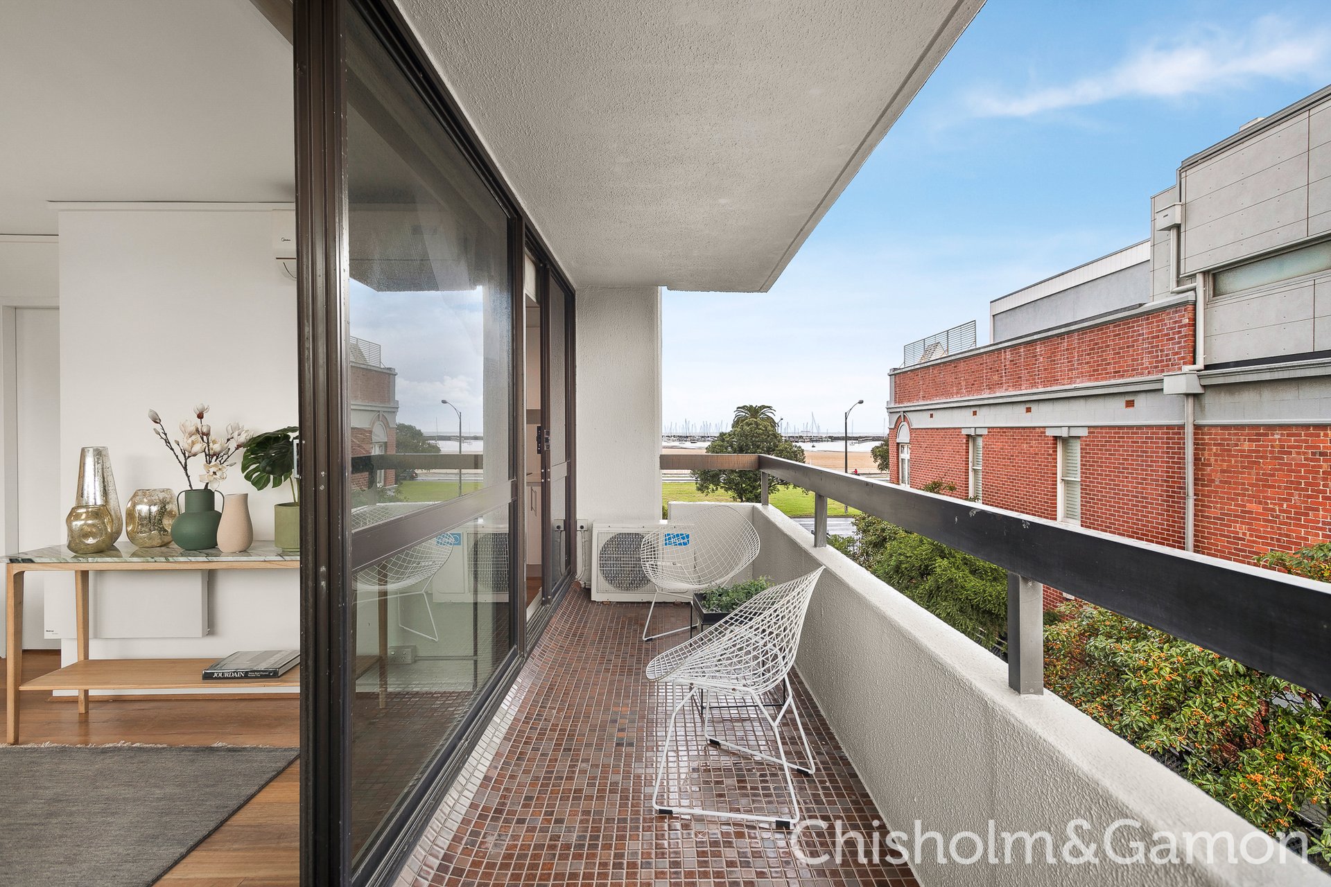 21/325 Beaconsfield Parade, St Kilda West image 2