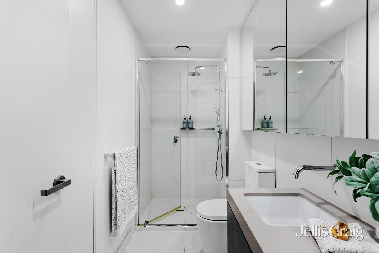 213/251 Johnston Street, Abbotsford image 10