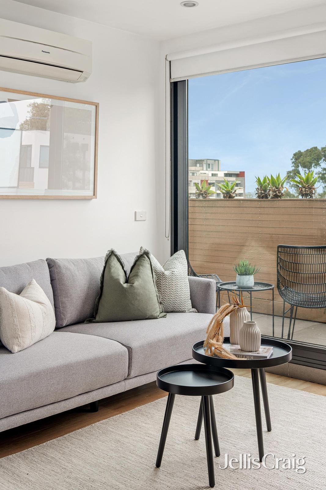213/278 Charman Road, Cheltenham image 4