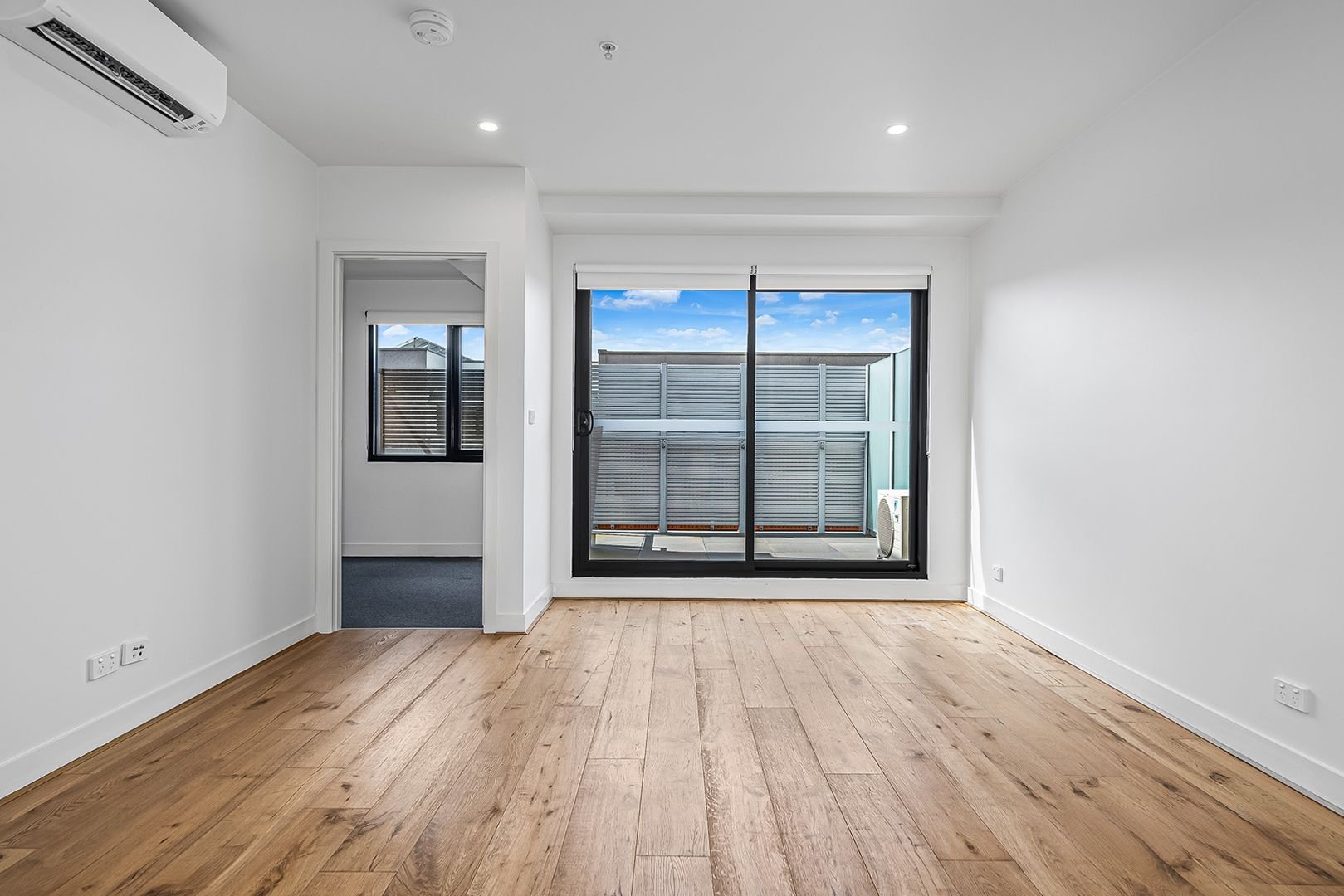 213/373-377 Burwood Highway, Burwood image 2