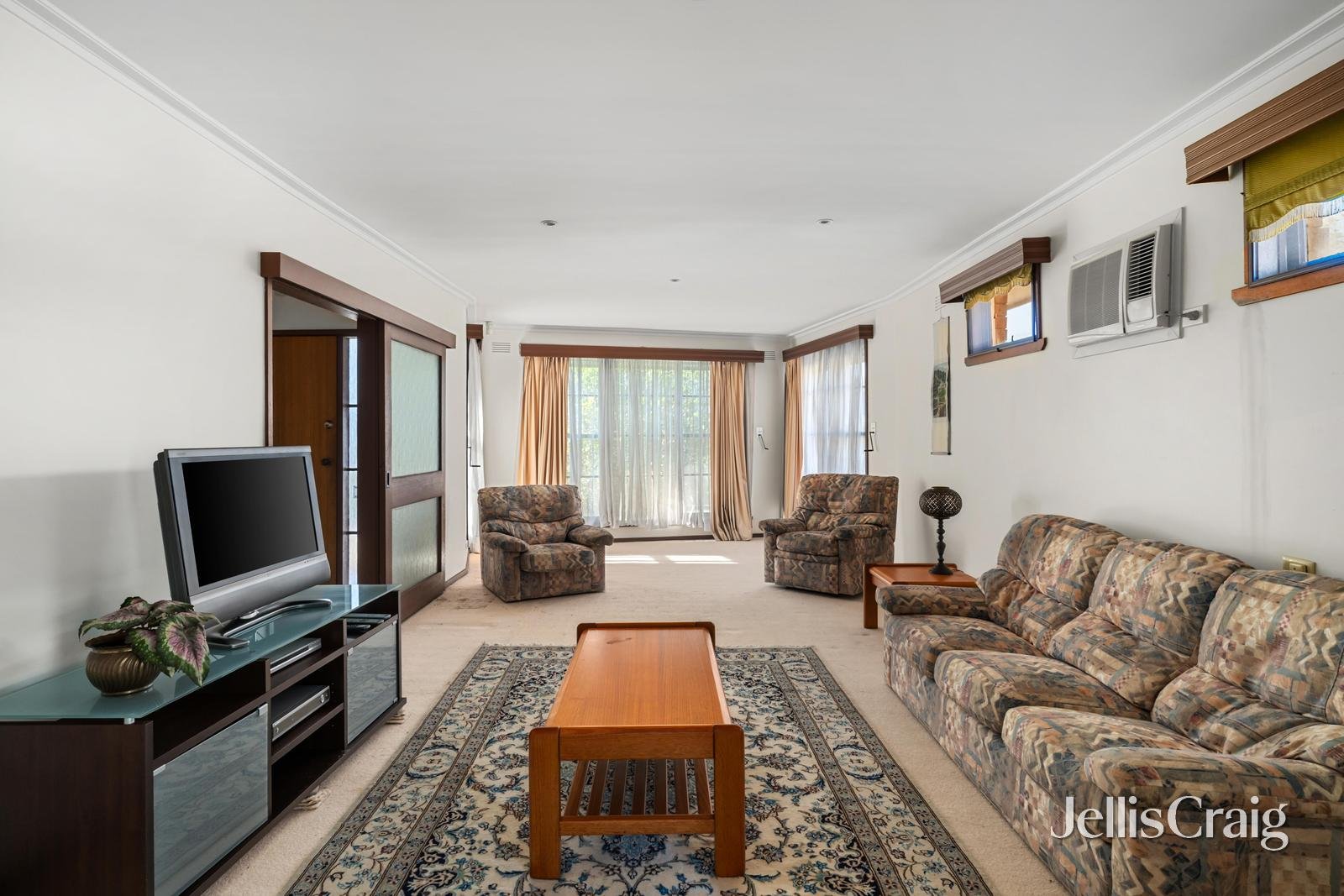 2/134 Barkers Road, Hawthorn image 2