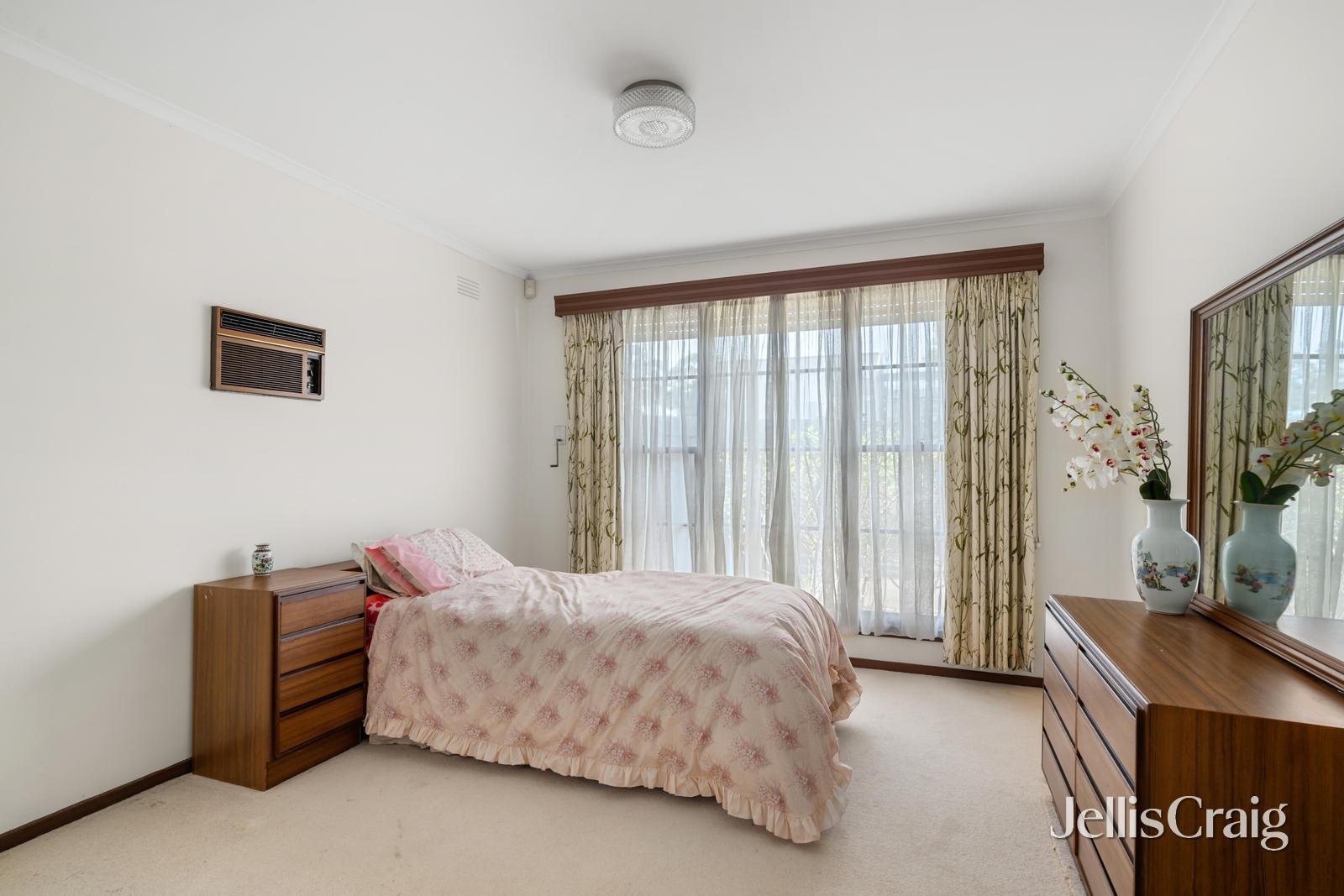 2/134 Barkers Road, Hawthorn image 6