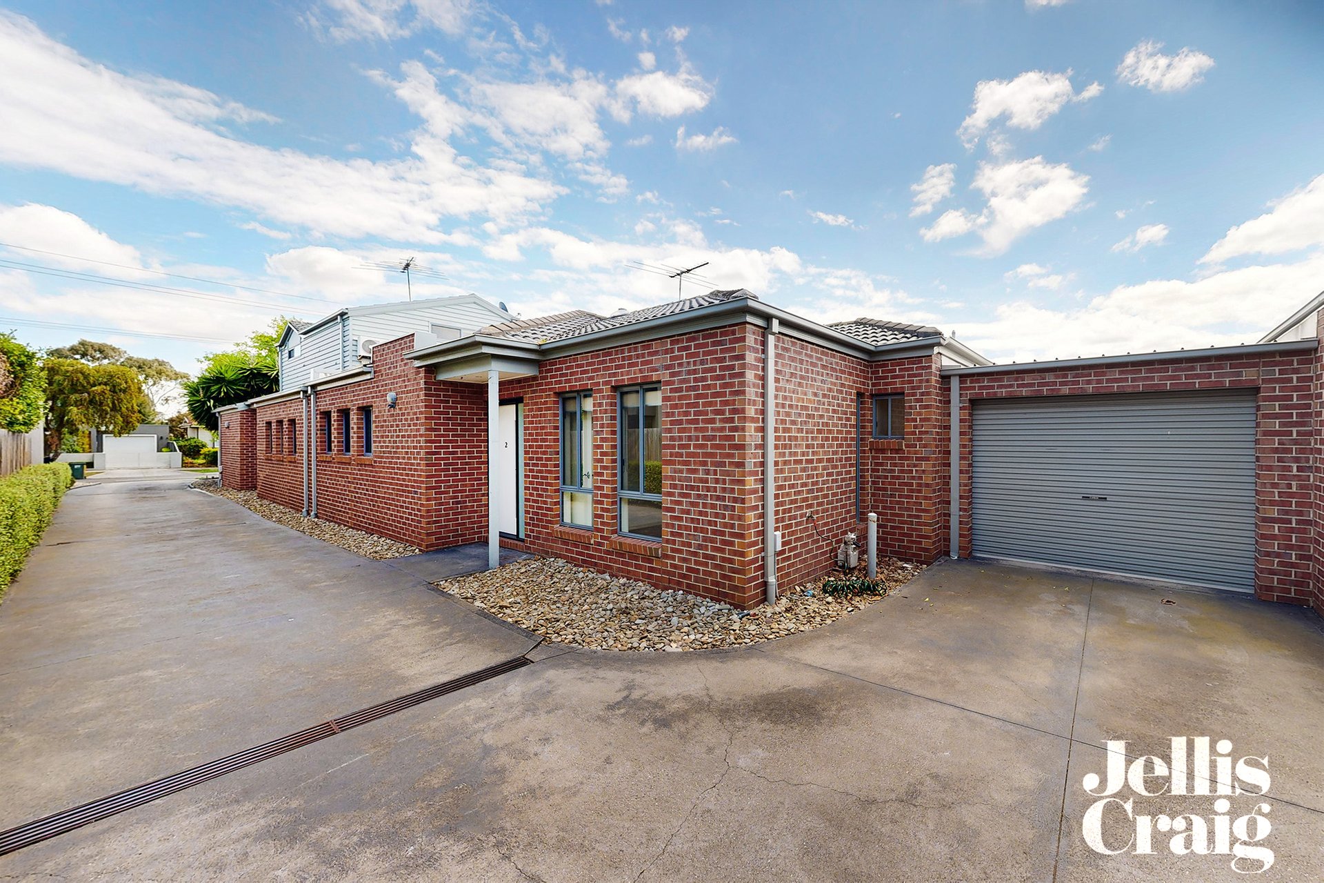 2/134 Cooper Street, Essendon image 1