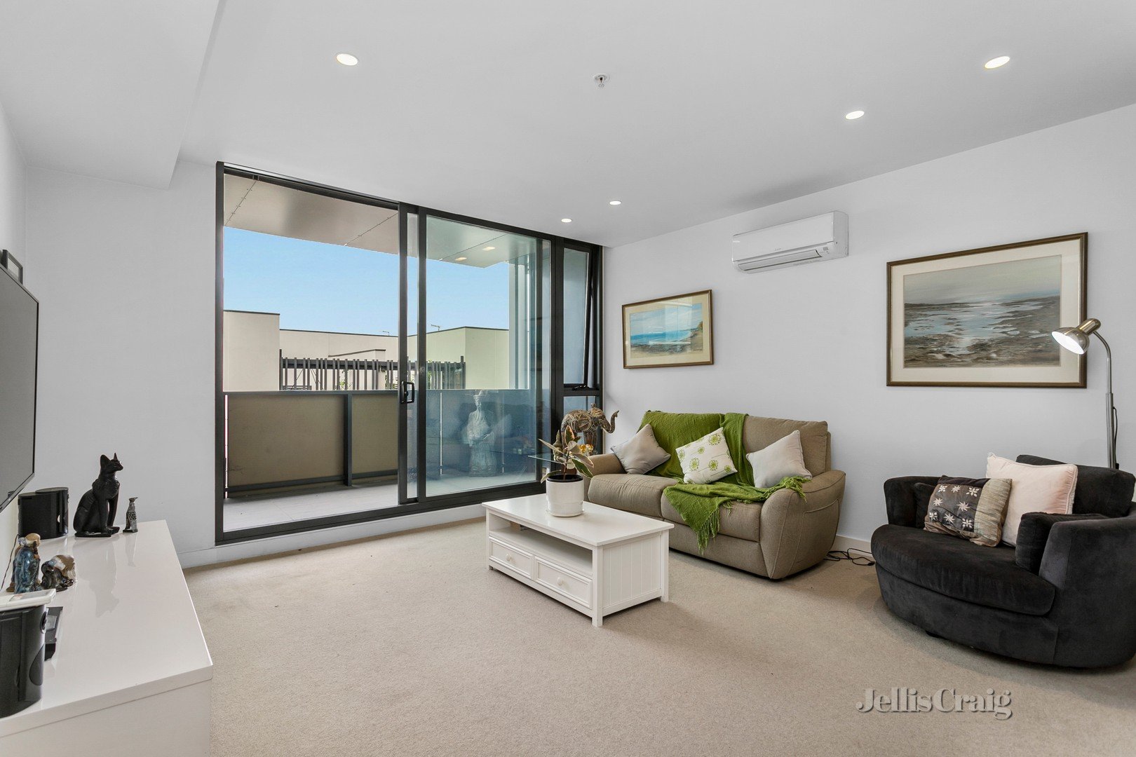 213/47 Nelson Place, Williamstown image 4