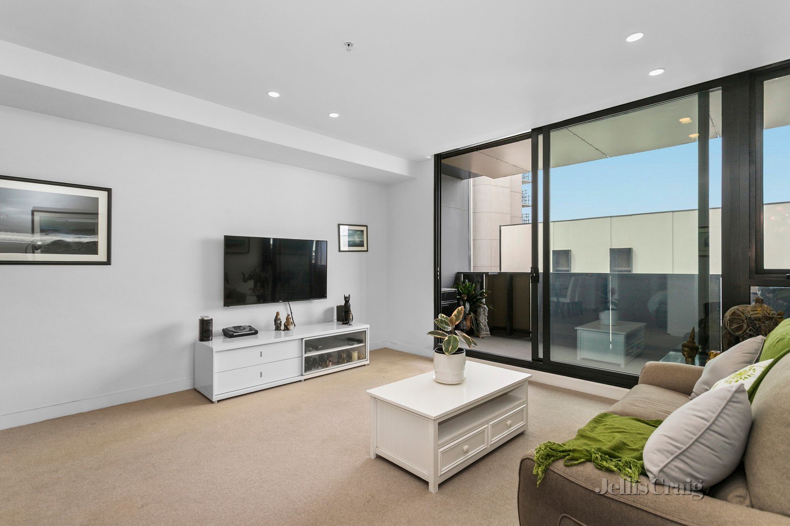 213/47 Nelson Place, Williamstown image 3