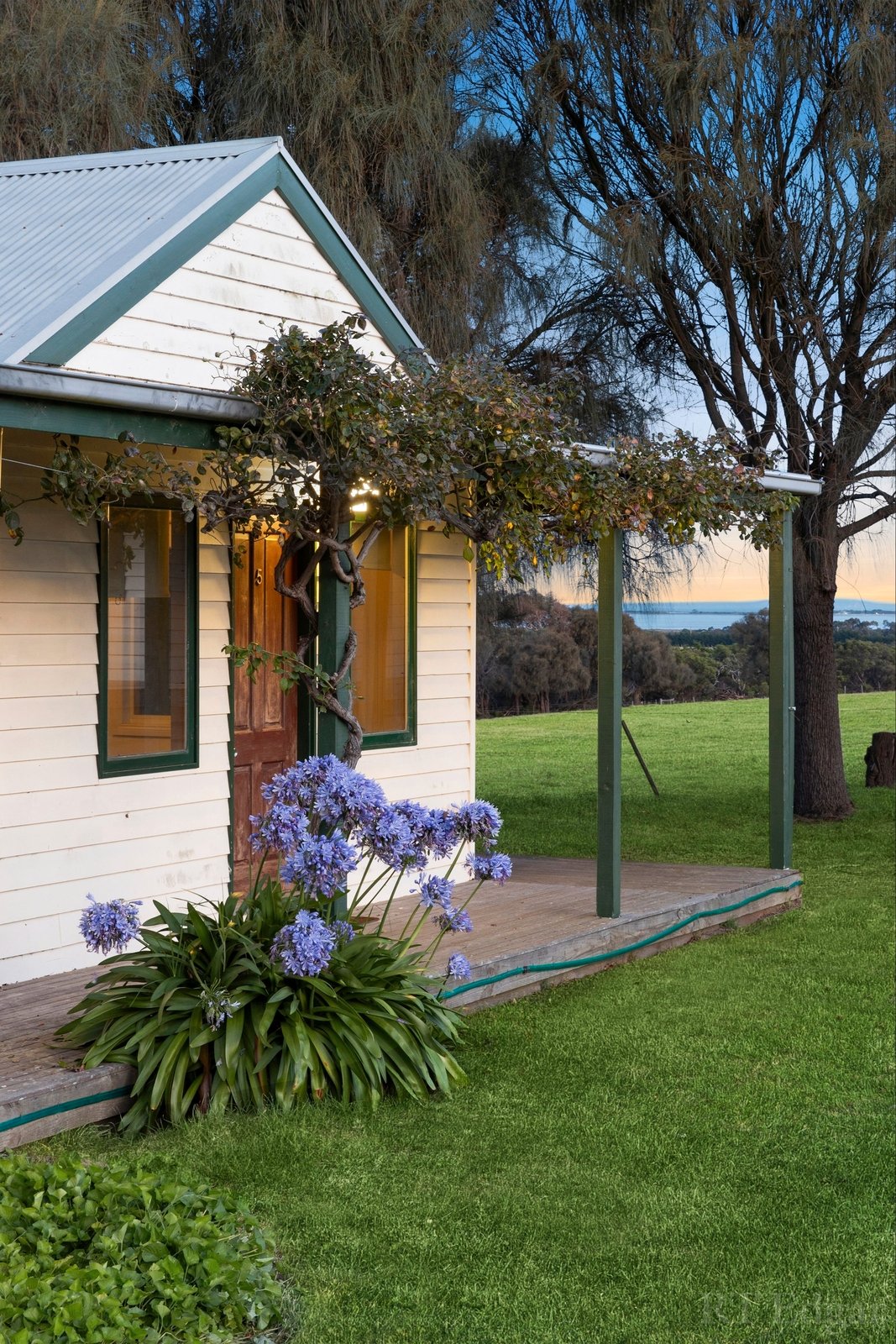 Property Gallery Thumbnail 13