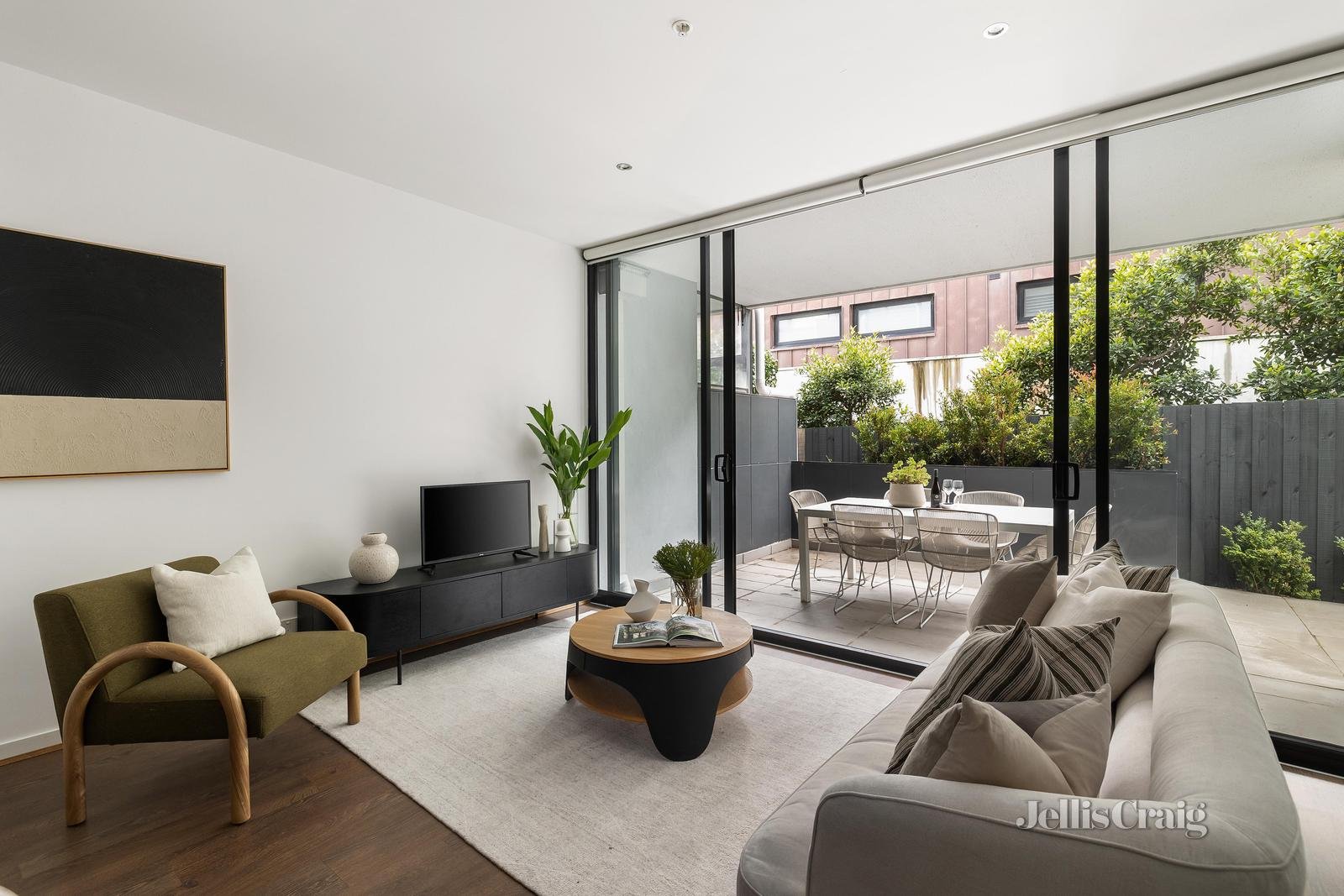 2/136 Church Street, Hawthorn image 2