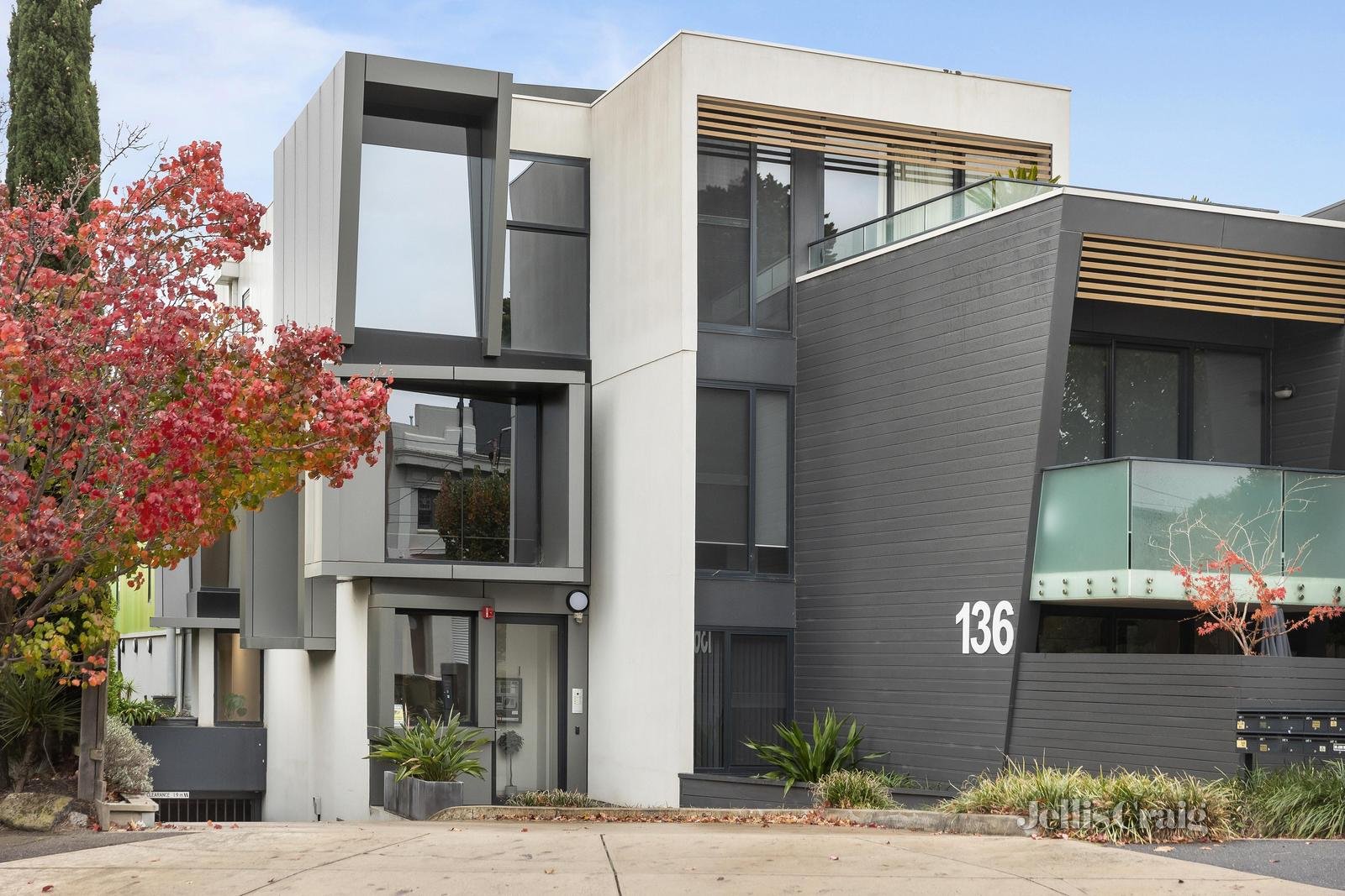 2/136 Church Street, Hawthorn image 8