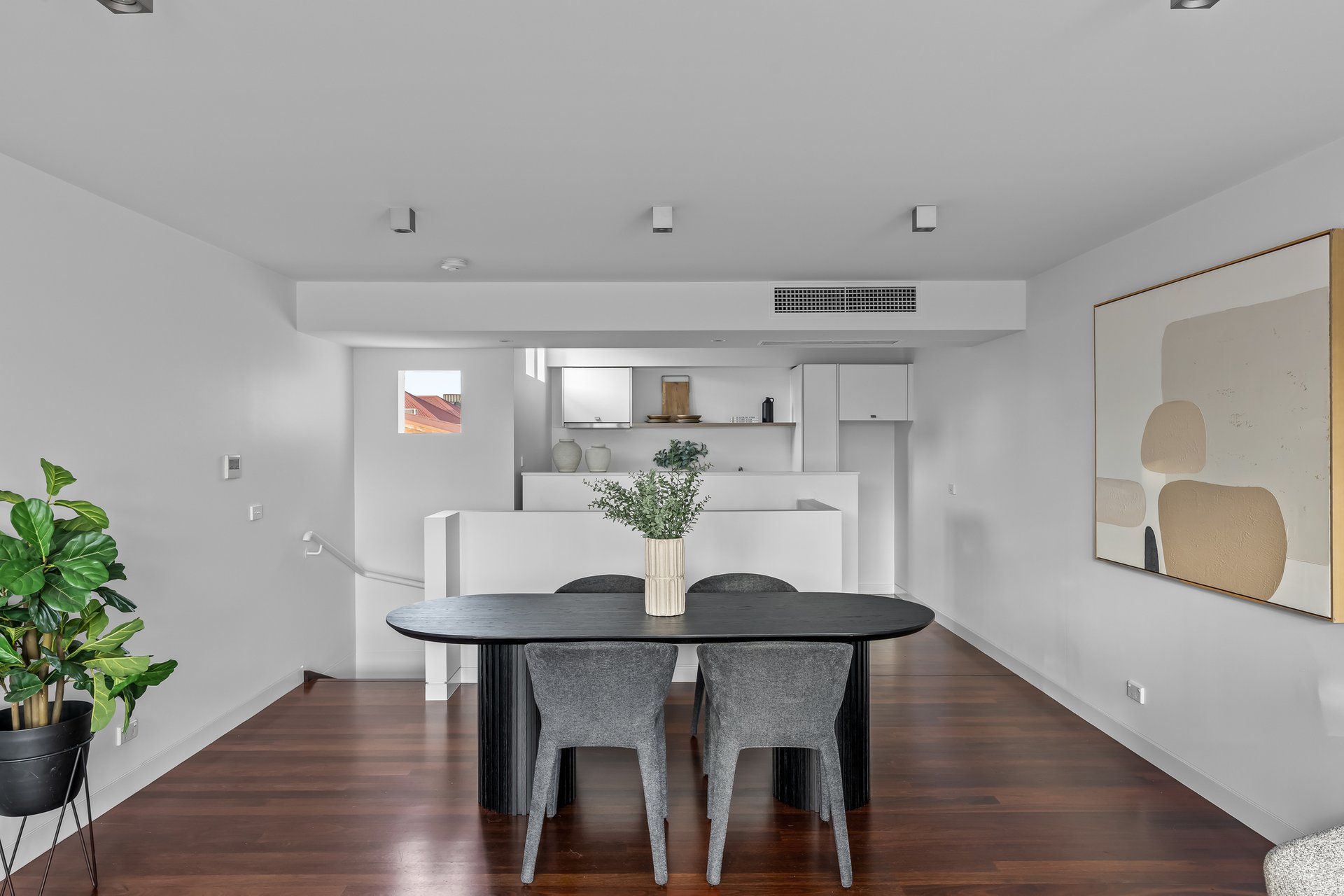 Property Gallery Thumbnail 5