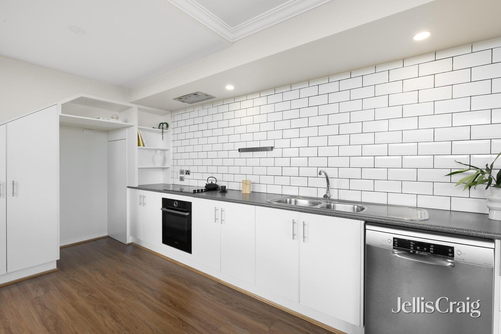 2/137-139 Melville Road, Brunswick West image 9