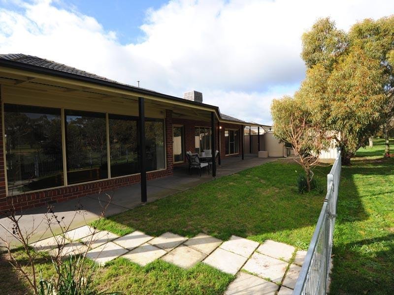 2/137 Bogong Avenue, Invermay Park image 2
