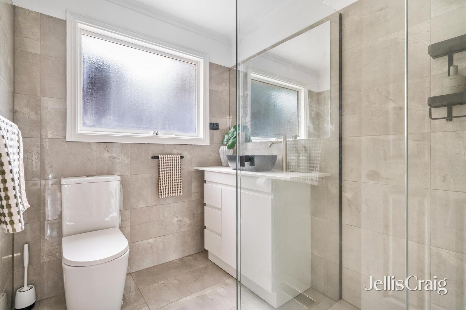 2/137 Bolton Street, Eltham image 6