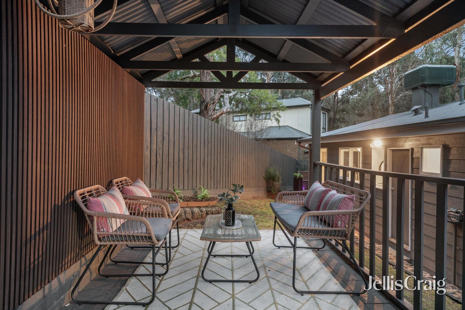 2/137 Bolton Street, Eltham image 9