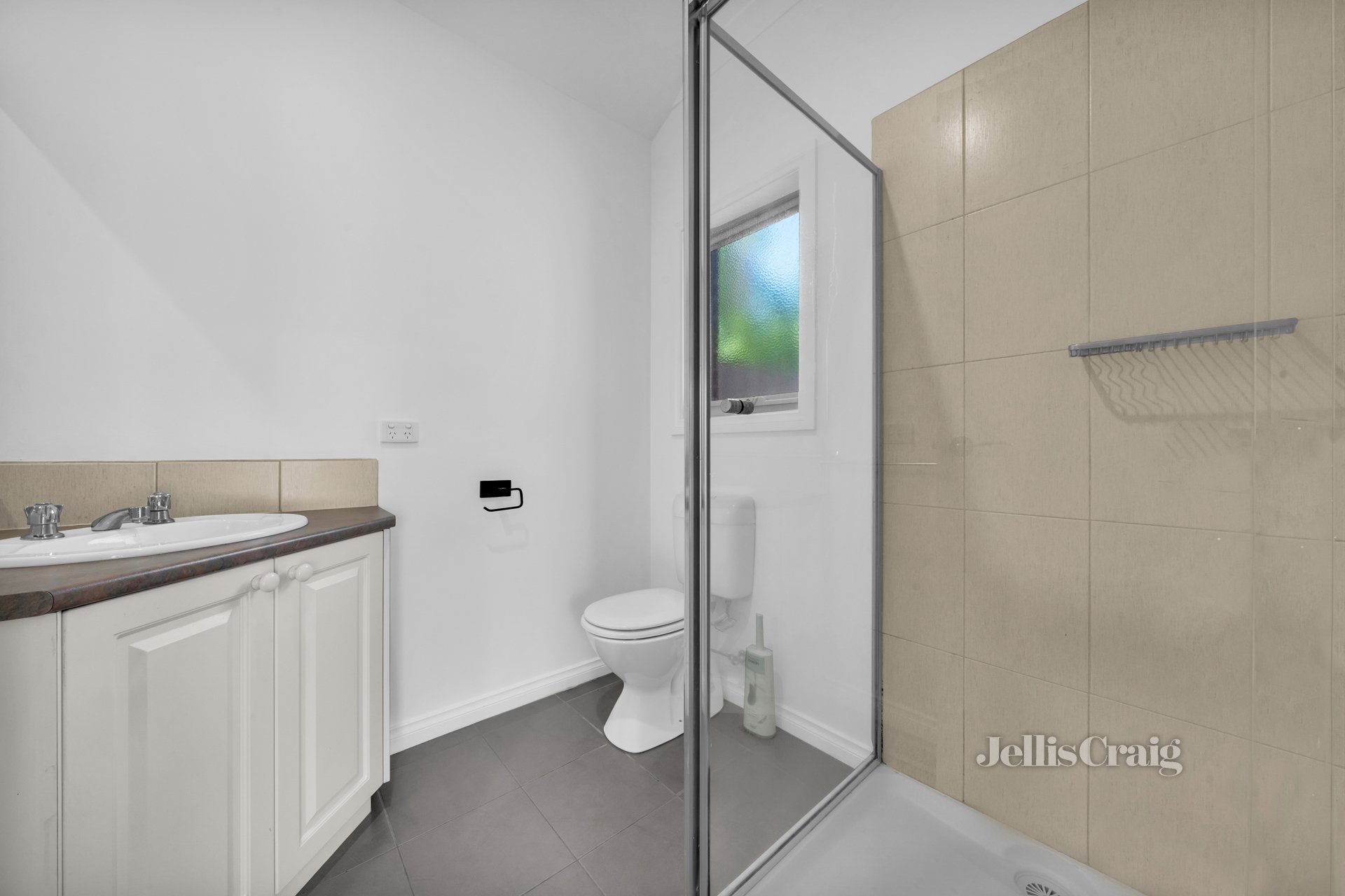 2/1372 Dandenong Road, Hughesdale image 5