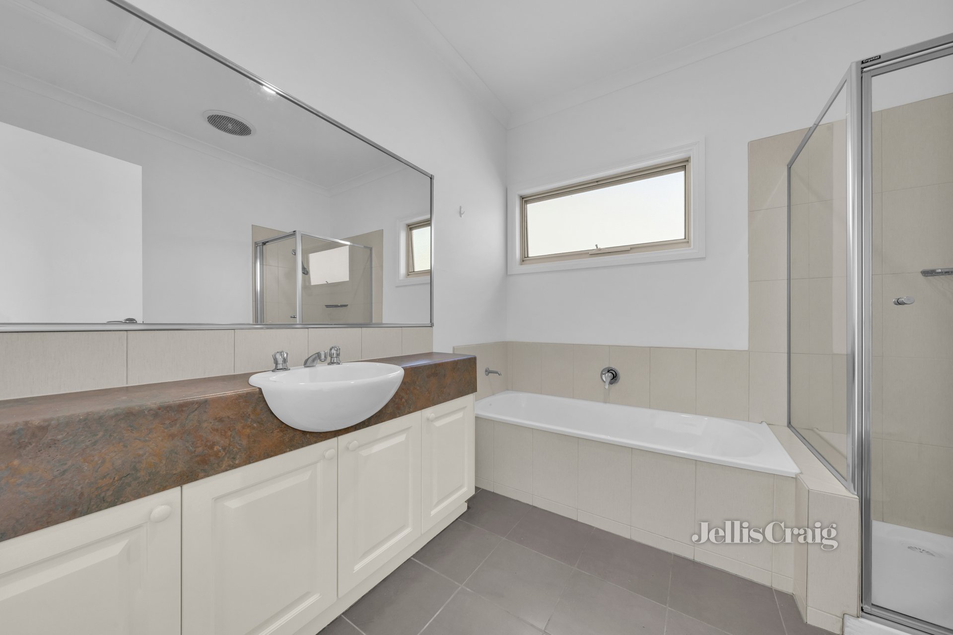 2/1372 Dandenong Road, Hughesdale image 7