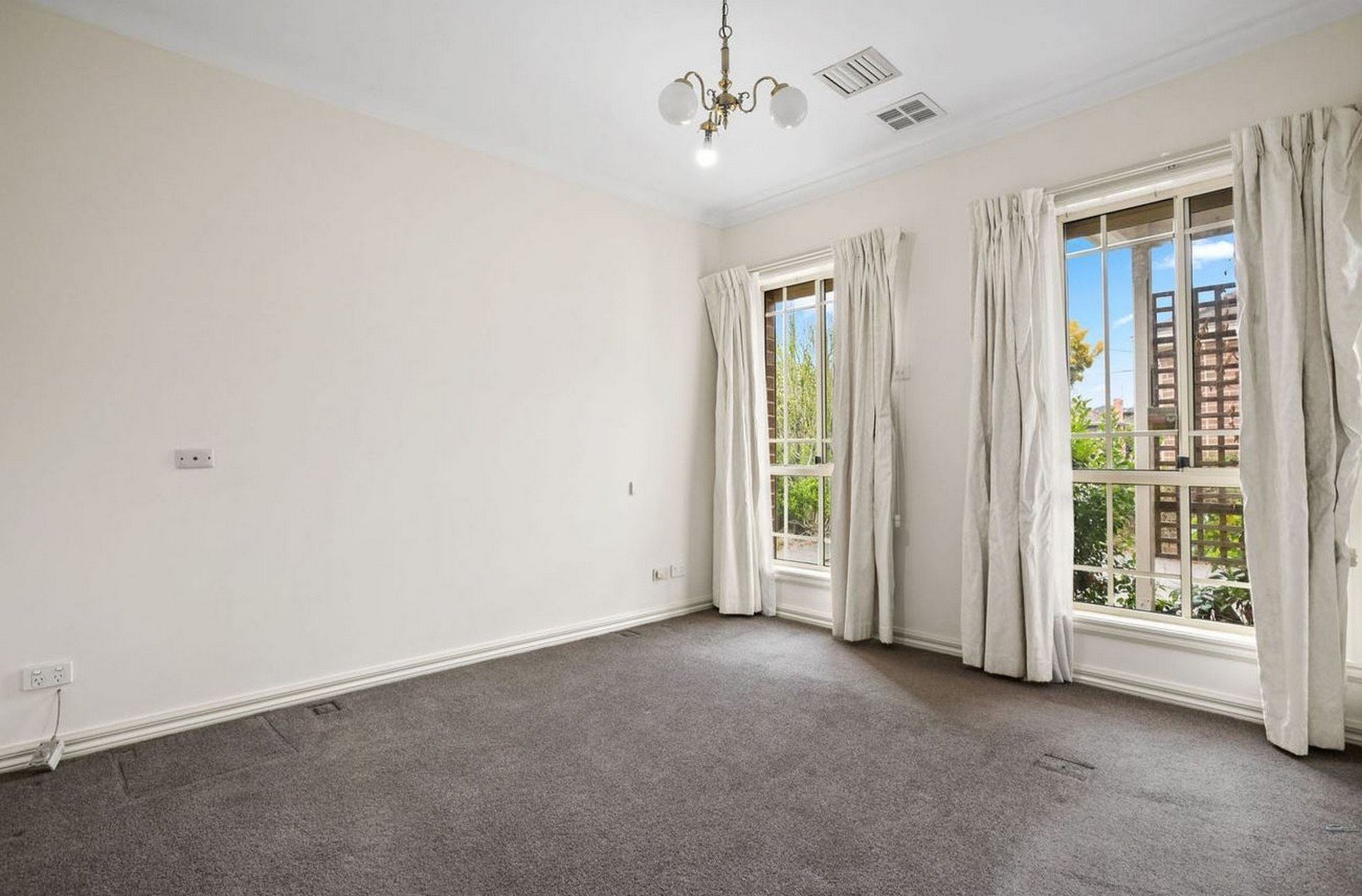 2/1379 Centre Road, Clayton image 3