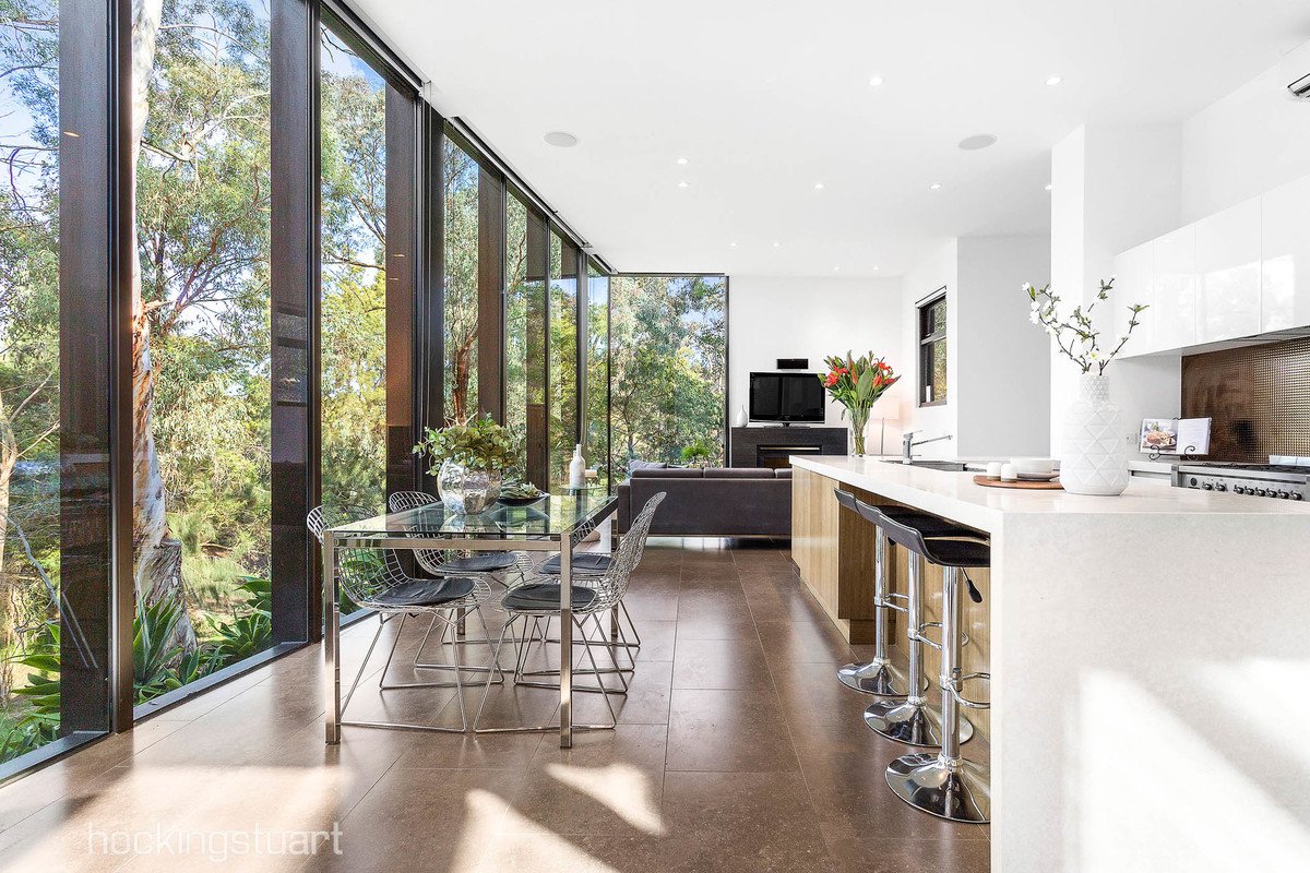2/138 Winfield Road, Balwyn North image 4