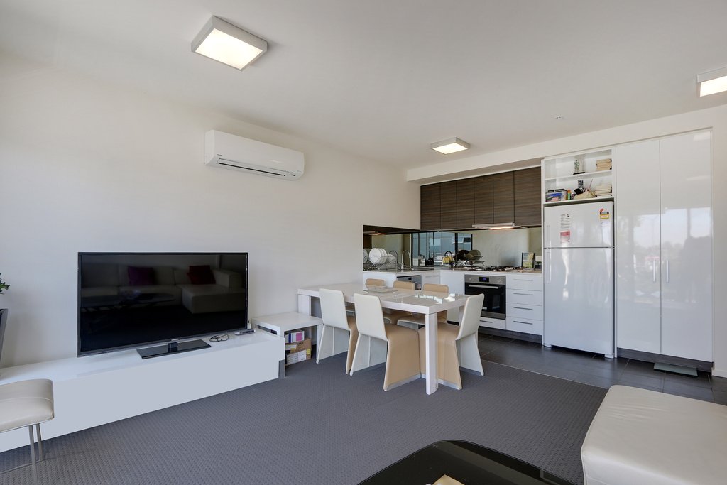 Property Gallery Thumbnail 3