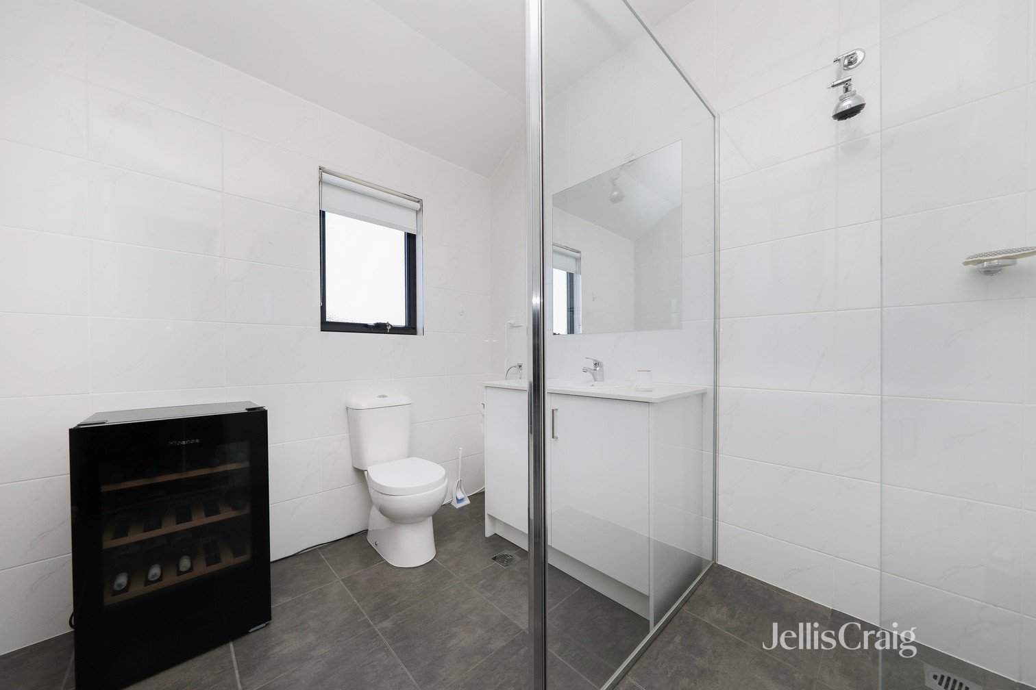 2/139 Railway Place, Williamstown image 10
