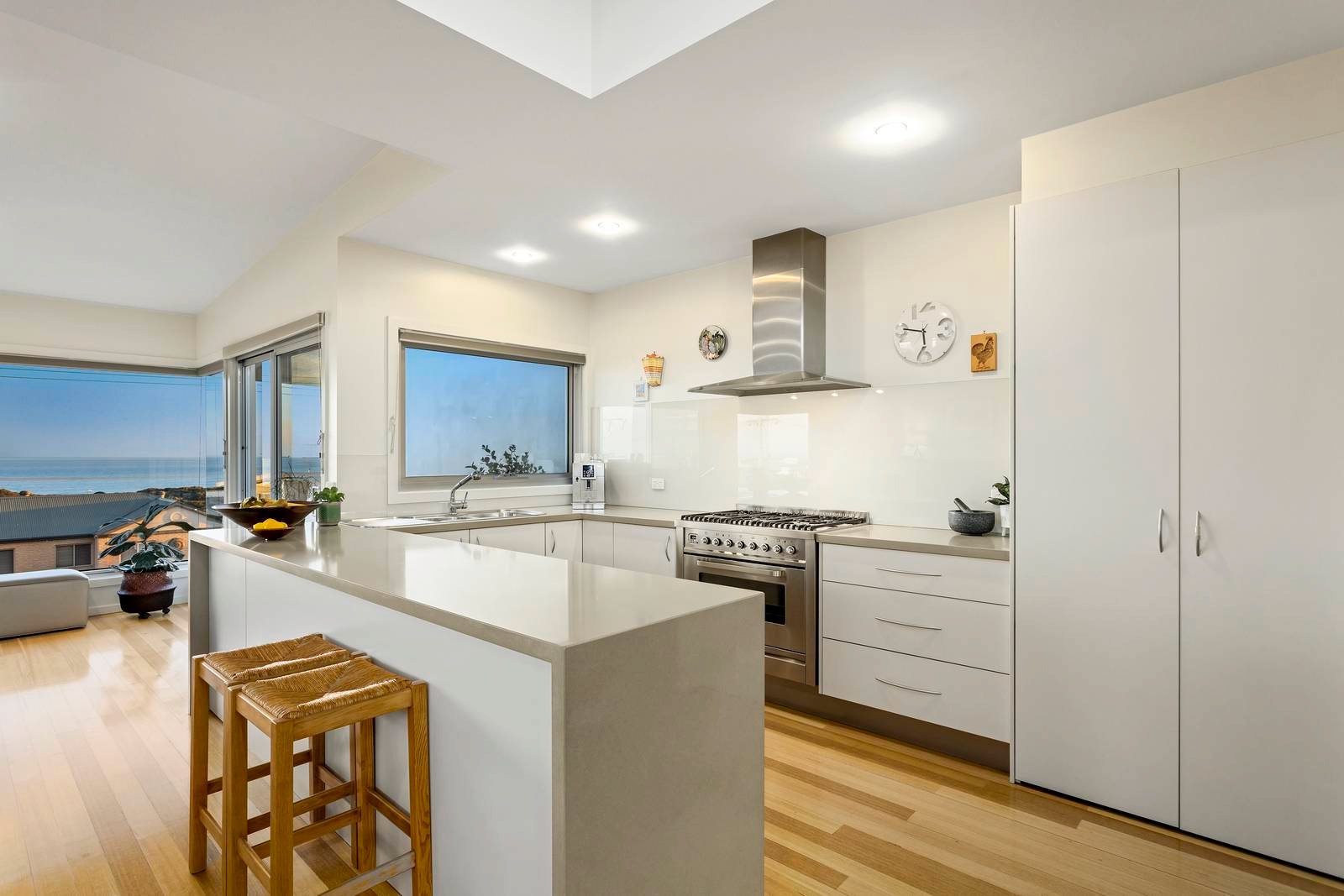 Property Gallery Thumbnail 6