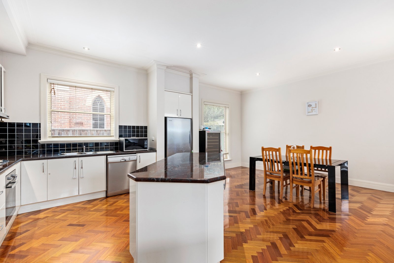 213a Aberdeen Street, Newtown image 2